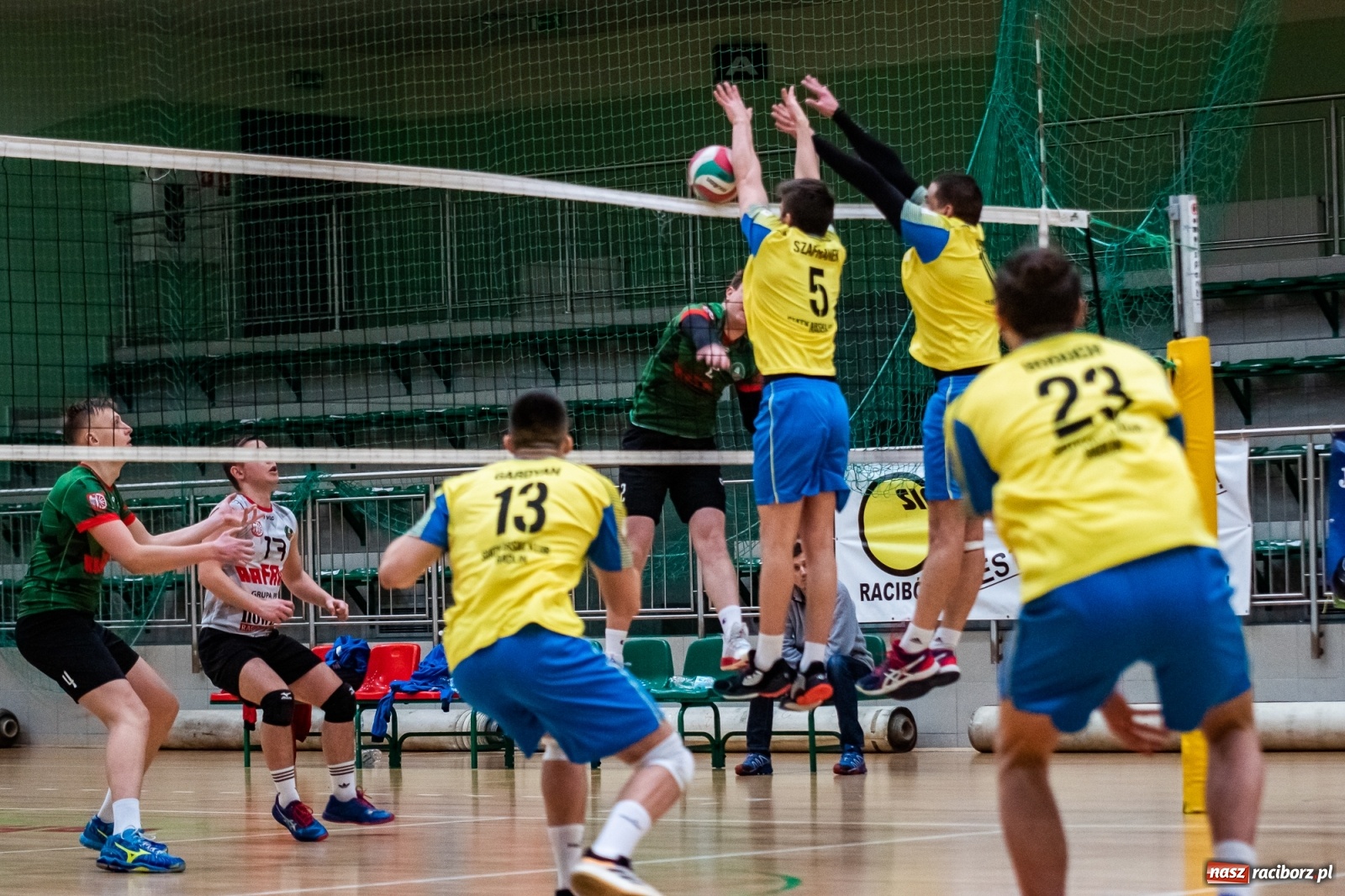 Zdjęcie w galerii na portalu naszraciborz.pl: Siatkarze Rafako bez życia. Porażka z Górnikiem Radlin [FOTO] wiadomości z regionu