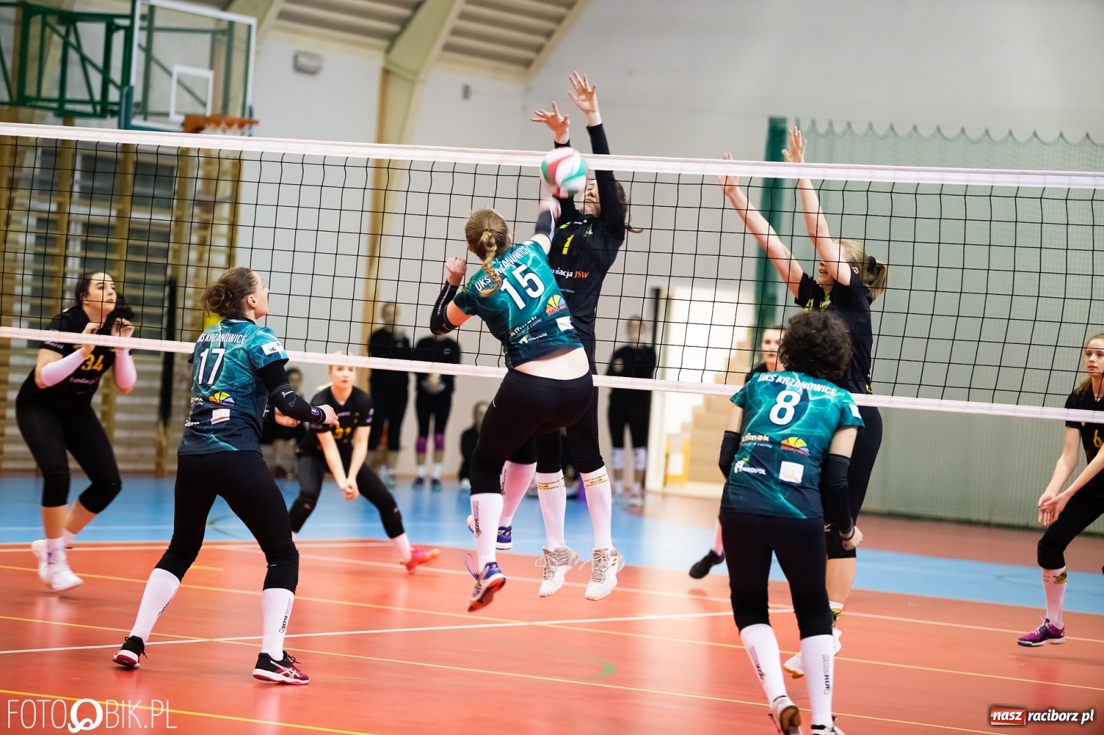 Zdjęcie w galerii na portalu naszraciborz.pl: Ważne trzy punkty siatkarek Krzanowic w starciu z Jastrzębiem [FOTO] wiadomości z regionu