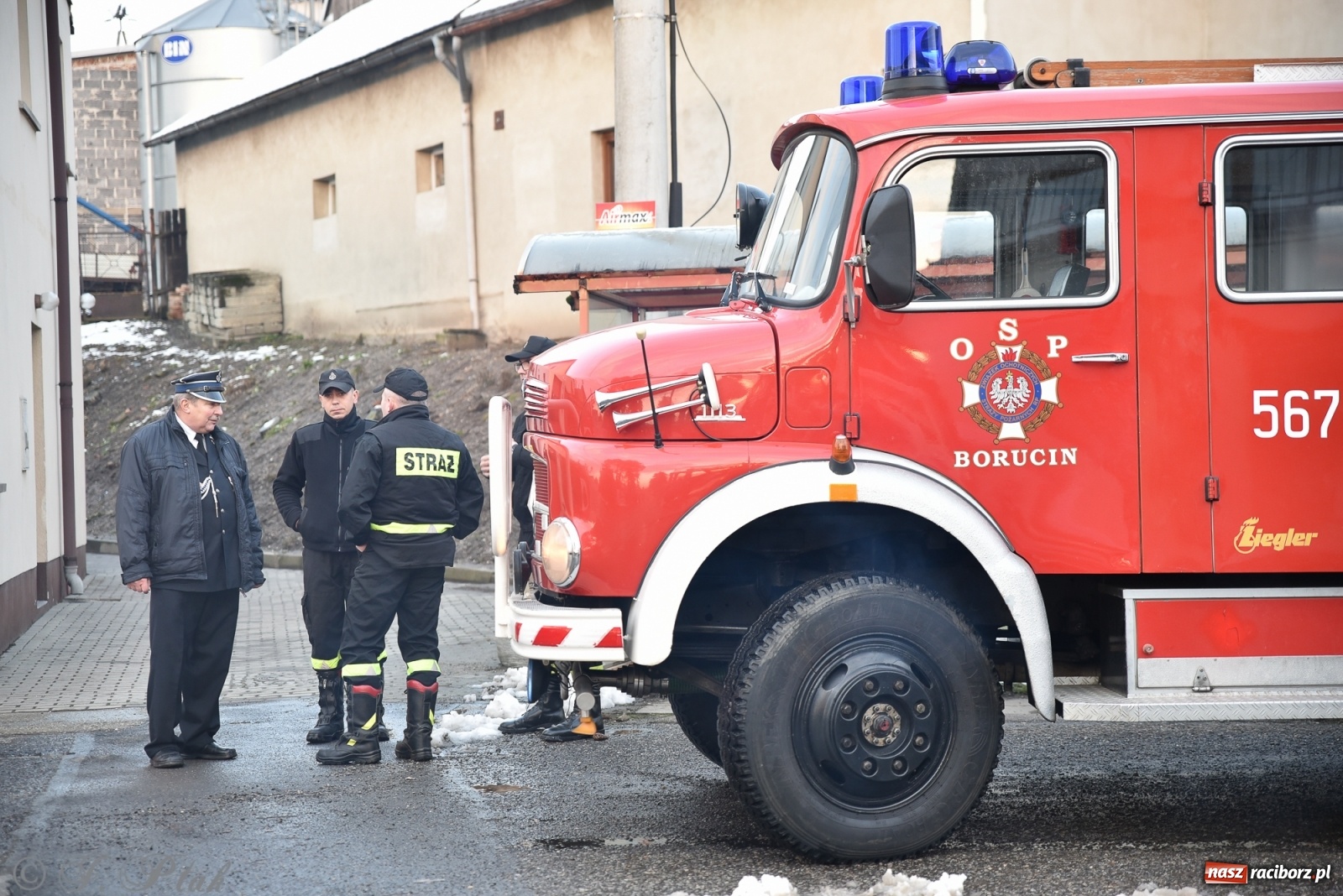 Zdjęcie w galerii na portalu naszraciborz.pl: Bojanów oficjalnie przywitał nowy wóz strażacki [WIDEO] wiadomości z regionu