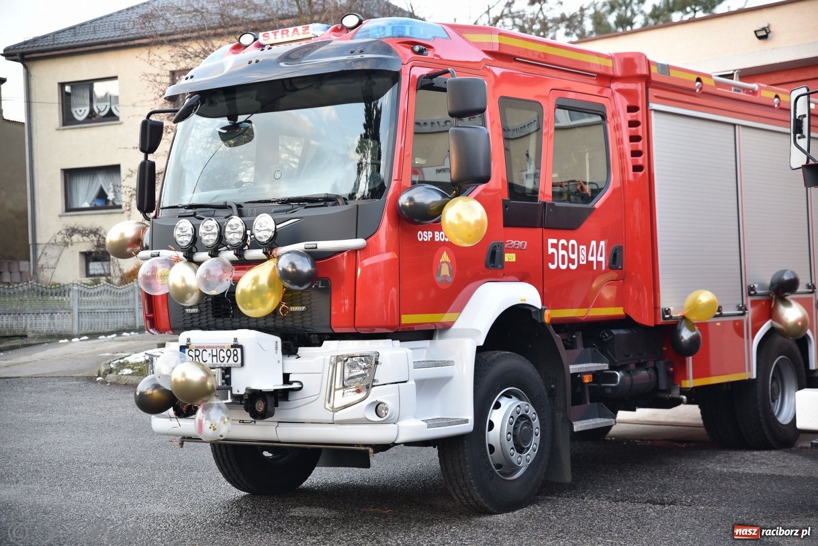 Zdjęcie w galerii na portalu naszraciborz.pl: Bojanów oficjalnie przywitał nowy wóz strażacki [WIDEO] wiadomości z regionu