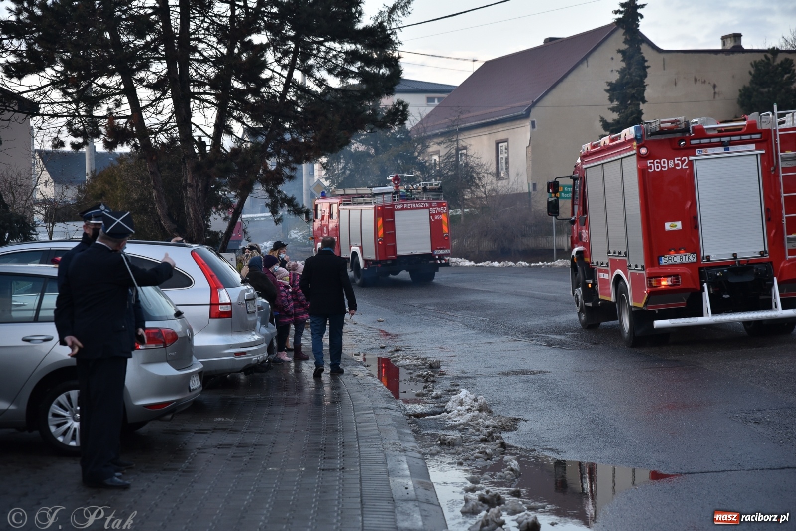 Zdjęcie w galerii na portalu naszraciborz.pl: Bojanów oficjalnie przywitał nowy wóz strażacki [WIDEO] wiadomości z regionu