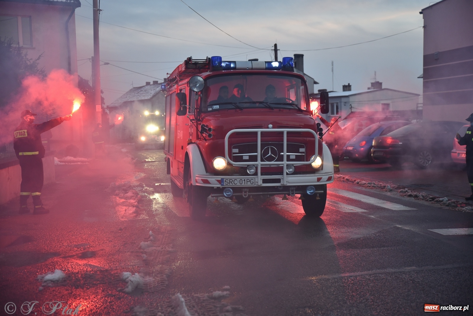 Zdjęcie w galerii na portalu naszraciborz.pl: Bojanów oficjalnie przywitał nowy wóz strażacki [WIDEO] wiadomości z regionu