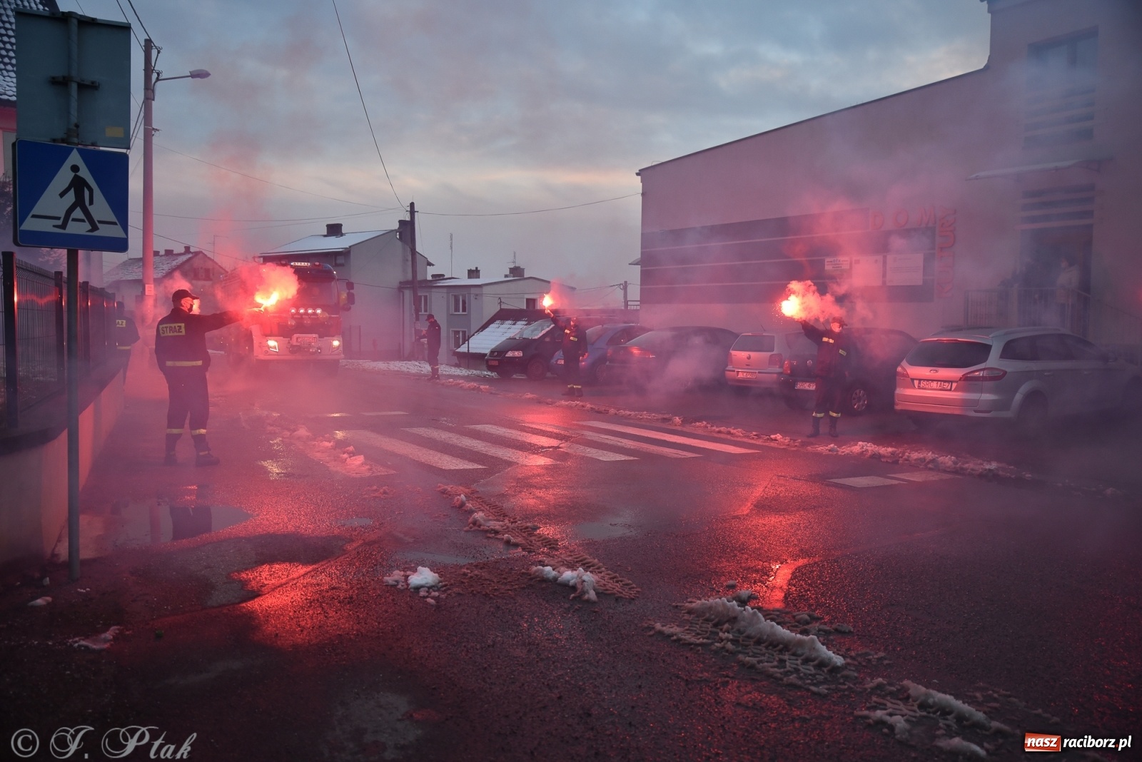 Zdjęcie w galerii na portalu naszraciborz.pl: Bojanów oficjalnie przywitał nowy wóz strażacki [WIDEO] wiadomości z regionu