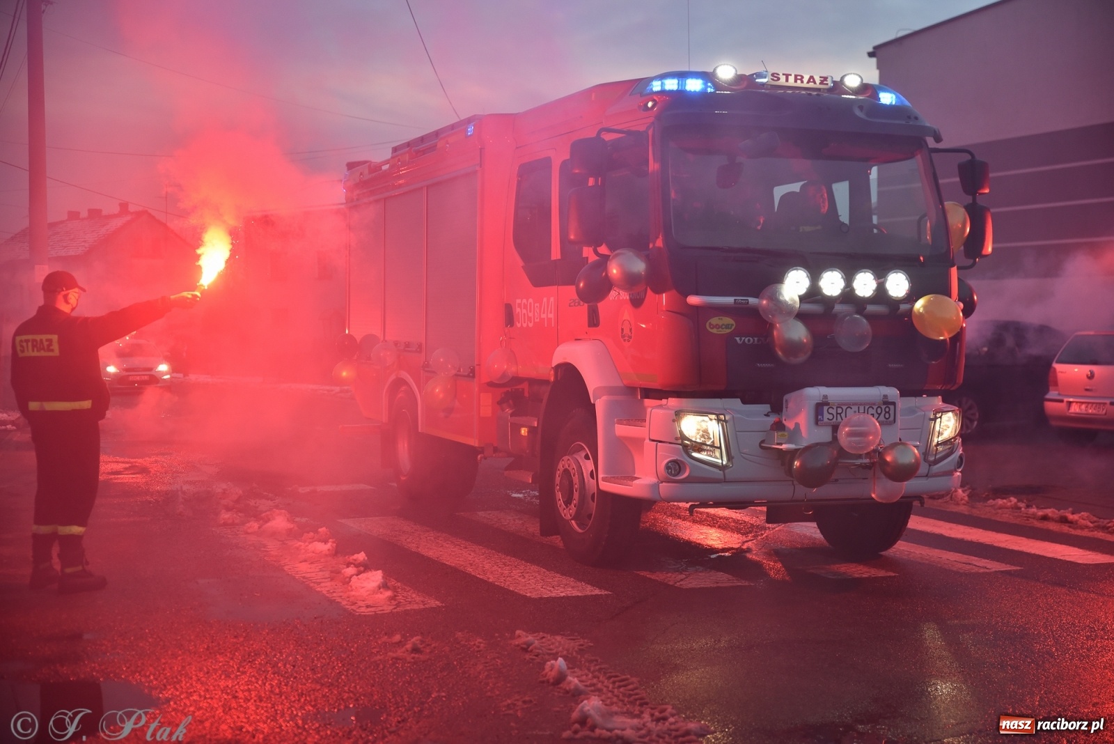 Zdjęcie w galerii na portalu naszraciborz.pl: Bojanów oficjalnie przywitał nowy wóz strażacki [WIDEO] wiadomości z regionu