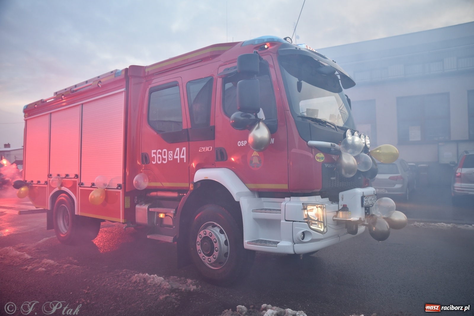 Zdjęcie w galerii na portalu naszraciborz.pl: Bojanów oficjalnie przywitał nowy wóz strażacki [WIDEO] wiadomości z regionu