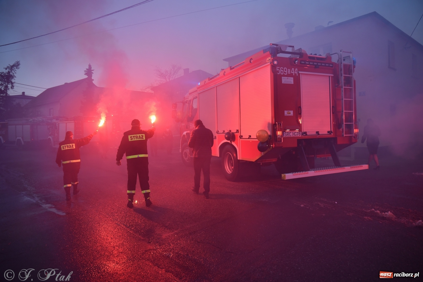 Zdjęcie w galerii na portalu naszraciborz.pl: Bojanów oficjalnie przywitał nowy wóz strażacki [WIDEO] wiadomości z regionu