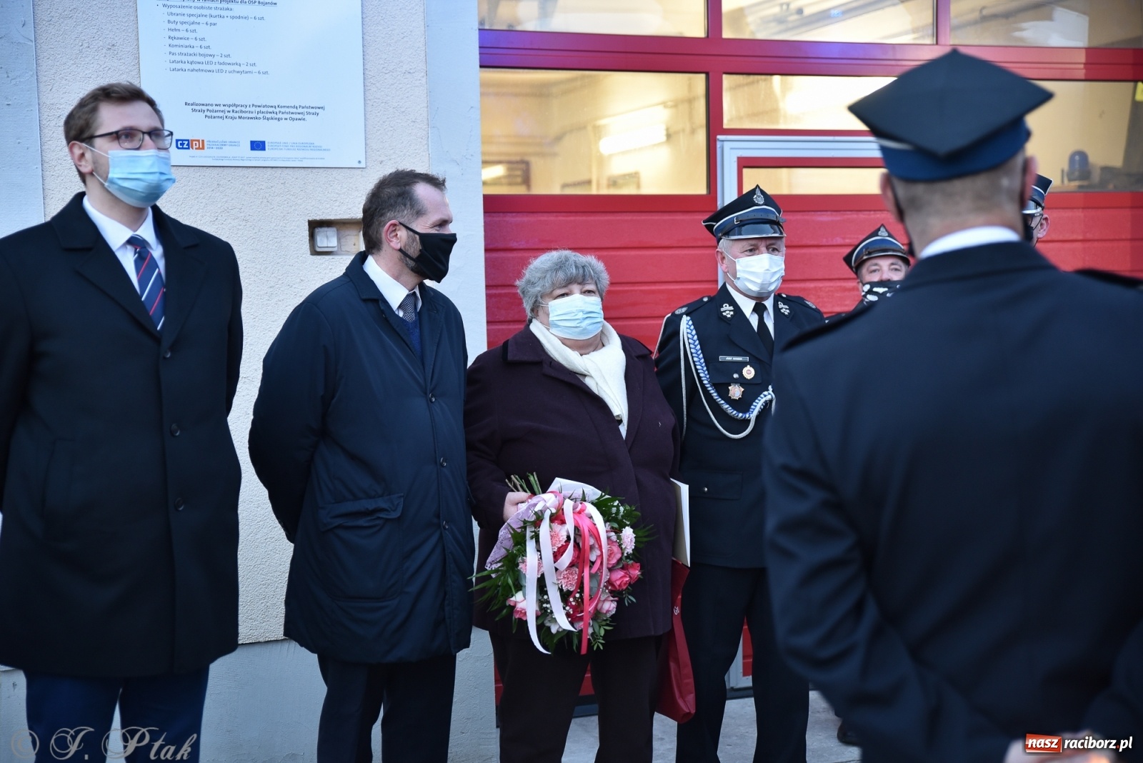 Zdjęcie w galerii na portalu naszraciborz.pl: Bojanów oficjalnie przywitał nowy wóz strażacki [WIDEO] wiadomości z regionu