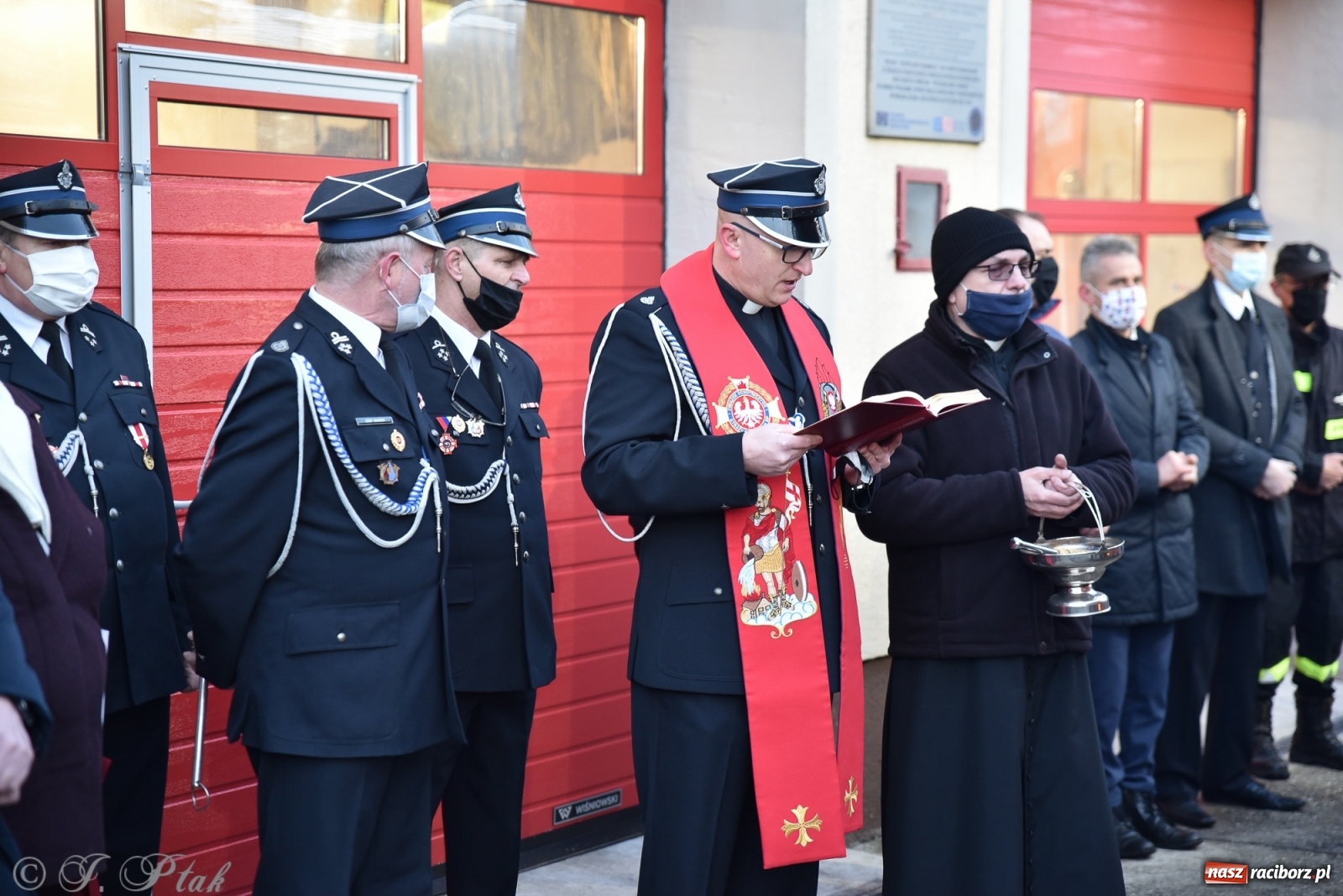Zdjęcie w galerii na portalu naszraciborz.pl: Bojanów oficjalnie przywitał nowy wóz strażacki [WIDEO] wiadomości z regionu