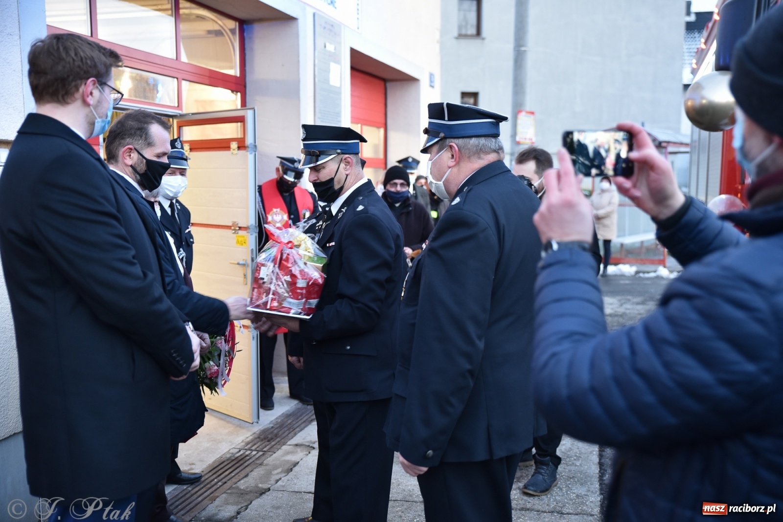 Zdjęcie w galerii na portalu naszraciborz.pl: Bojanów oficjalnie przywitał nowy wóz strażacki [WIDEO] wiadomości z regionu