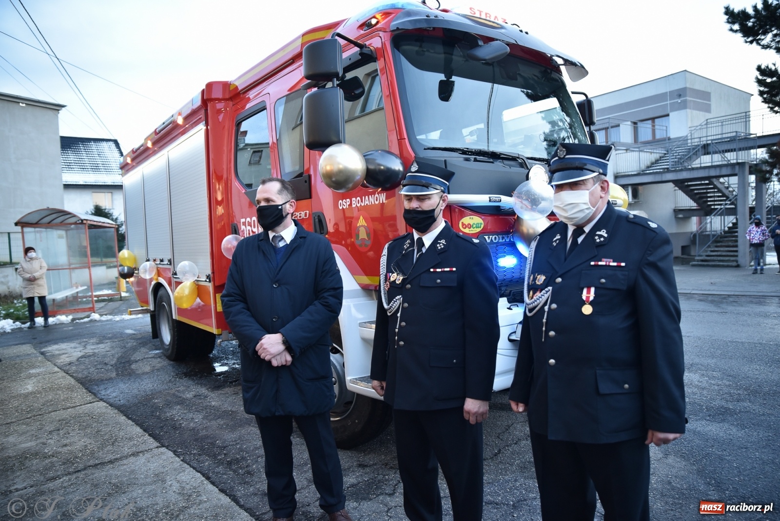 Zdjęcie w galerii na portalu naszraciborz.pl: Bojanów oficjalnie przywitał nowy wóz strażacki [WIDEO] wiadomości z regionu