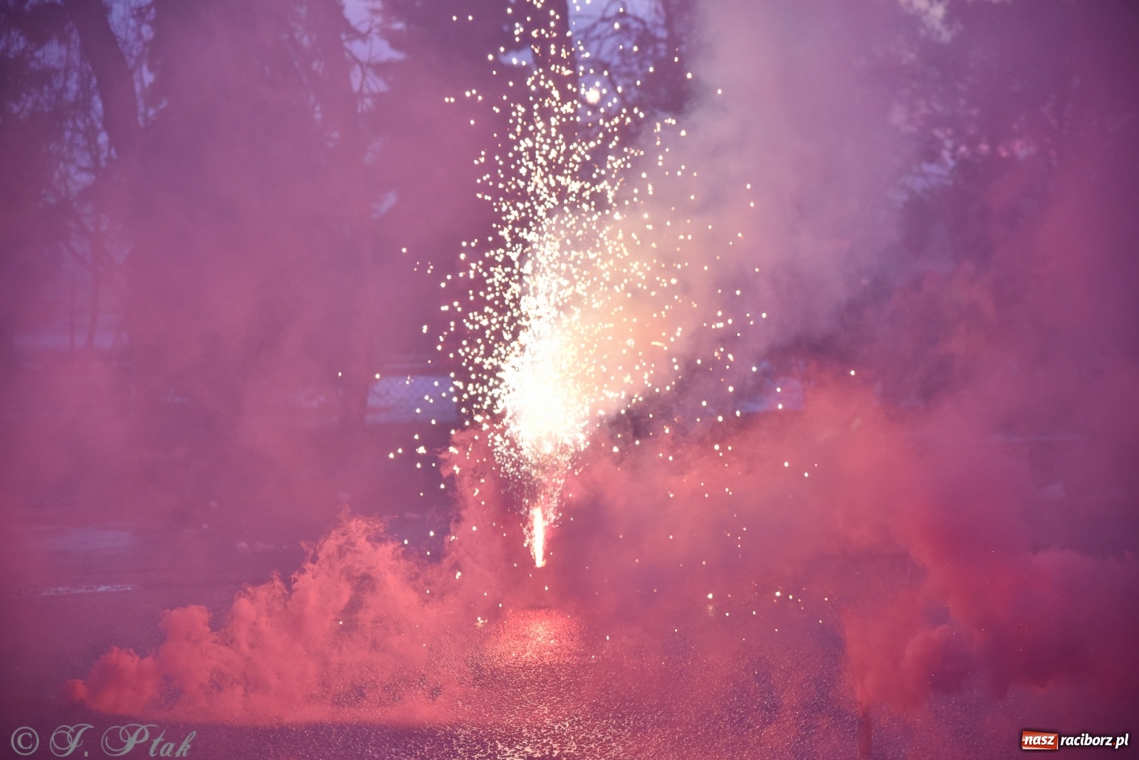 Zdjęcie w galerii na portalu naszraciborz.pl: Bojanów oficjalnie przywitał nowy wóz strażacki [WIDEO] wiadomości z regionu