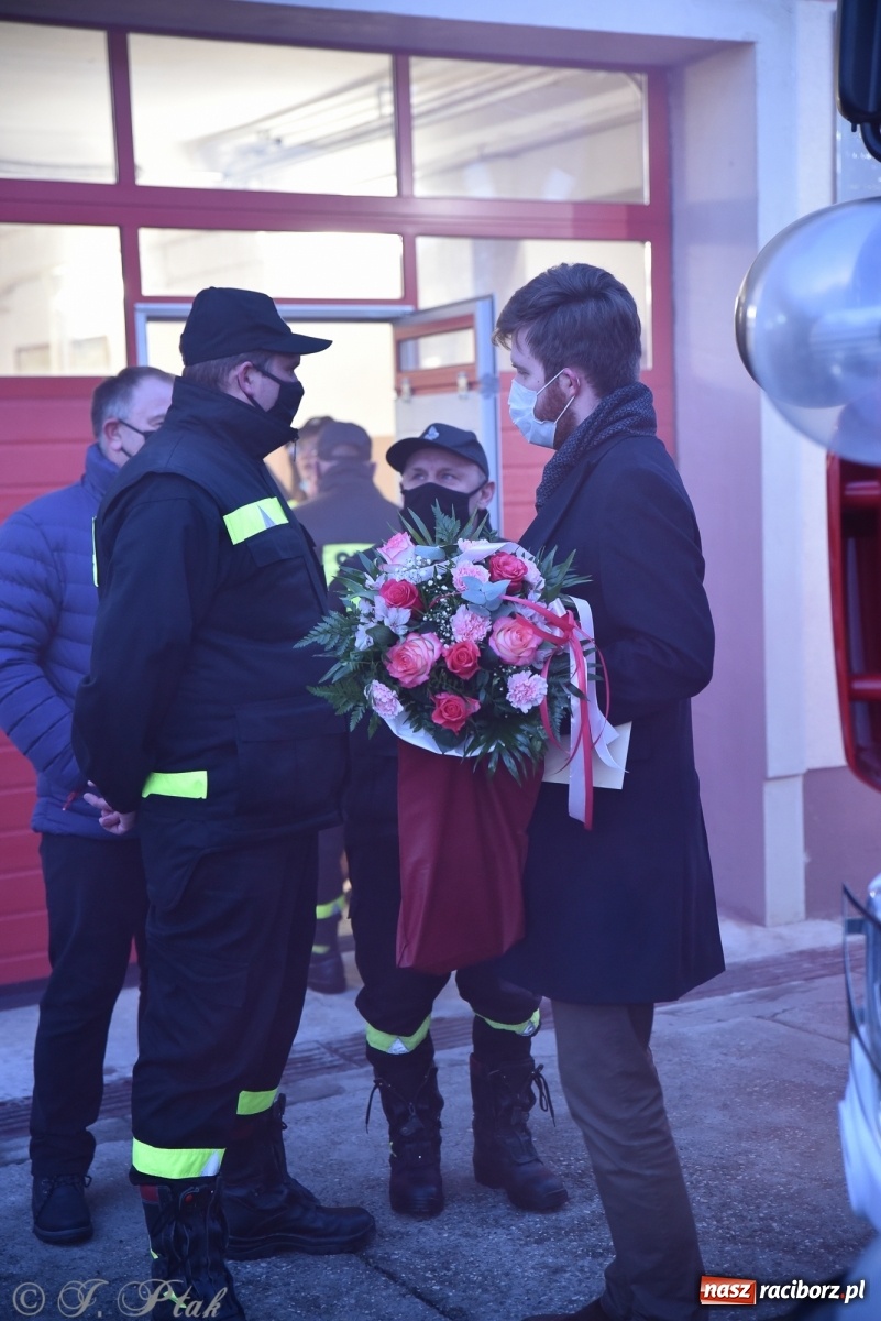 Zdjęcie w galerii na portalu naszraciborz.pl: Bojanów oficjalnie przywitał nowy wóz strażacki [WIDEO] wiadomości z regionu
