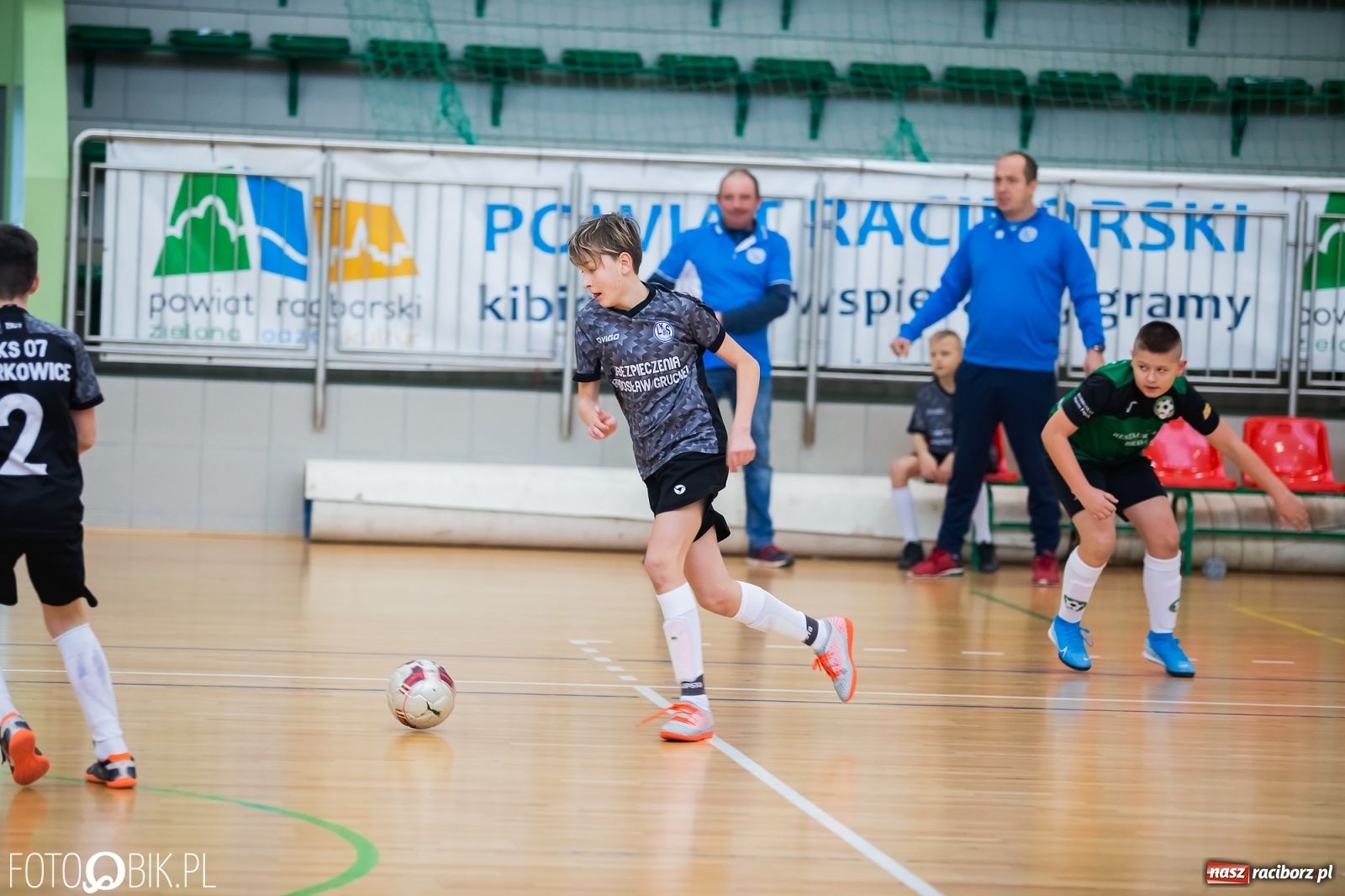 Zdjęcie w galerii na portalu naszraciborz.pl: Turniejowa niedziela w Arenie Rafako [FOTO] wiadomości z regionu