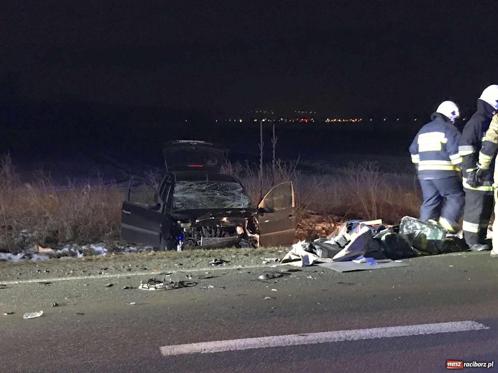 Zdjęcie w galerii na portalu naszraciborz.pl: Czołowe zderzenie na Gliwickiej. Cztery kolizje na trasie do Pietrowic Wlk. [FOTO] wiadomości z regionu