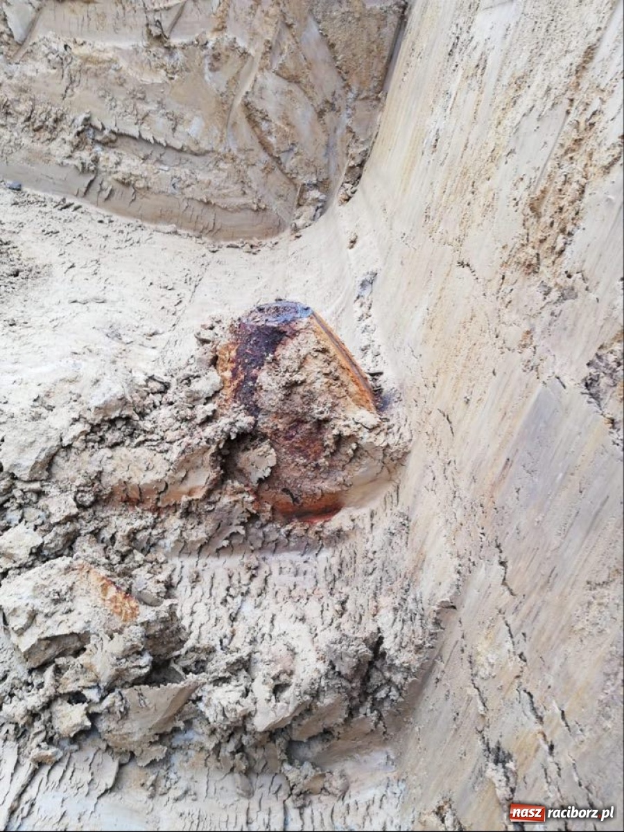 Zdjęcie w galerii na portalu naszraciborz.pl: Niebezpieczne znalezisko w Krzyżanowicach. Ewakuowano mieszkańców wiadomości z regionu