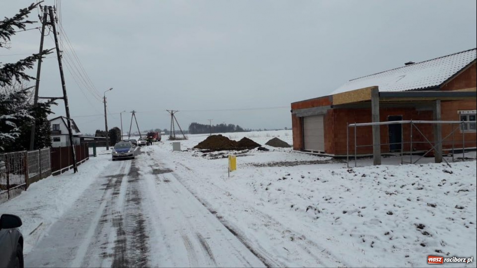 Zdjęcie w galerii na portalu naszraciborz.pl: Niebezpieczne znalezisko w Krzyżanowicach. Ewakuowano mieszkańców wiadomości z regionu