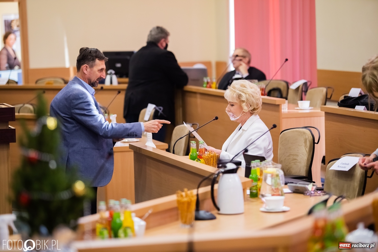 Zdjęcie w galerii na portalu naszraciborz.pl: Opozycja zagląda pod stół i zwiększa szacunkowe dochody Raciborza wiadomości z regionu