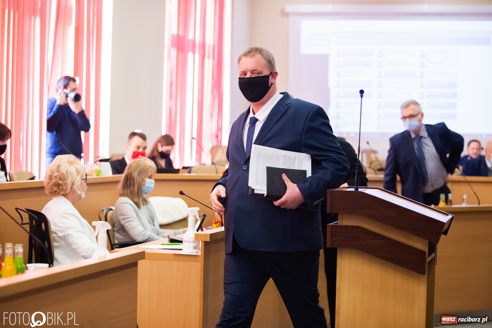 Zdjęcie w galerii na portalu naszraciborz.pl: Opozycja zagląda pod stół i zwiększa szacunkowe dochody Raciborza wiadomości z regionu