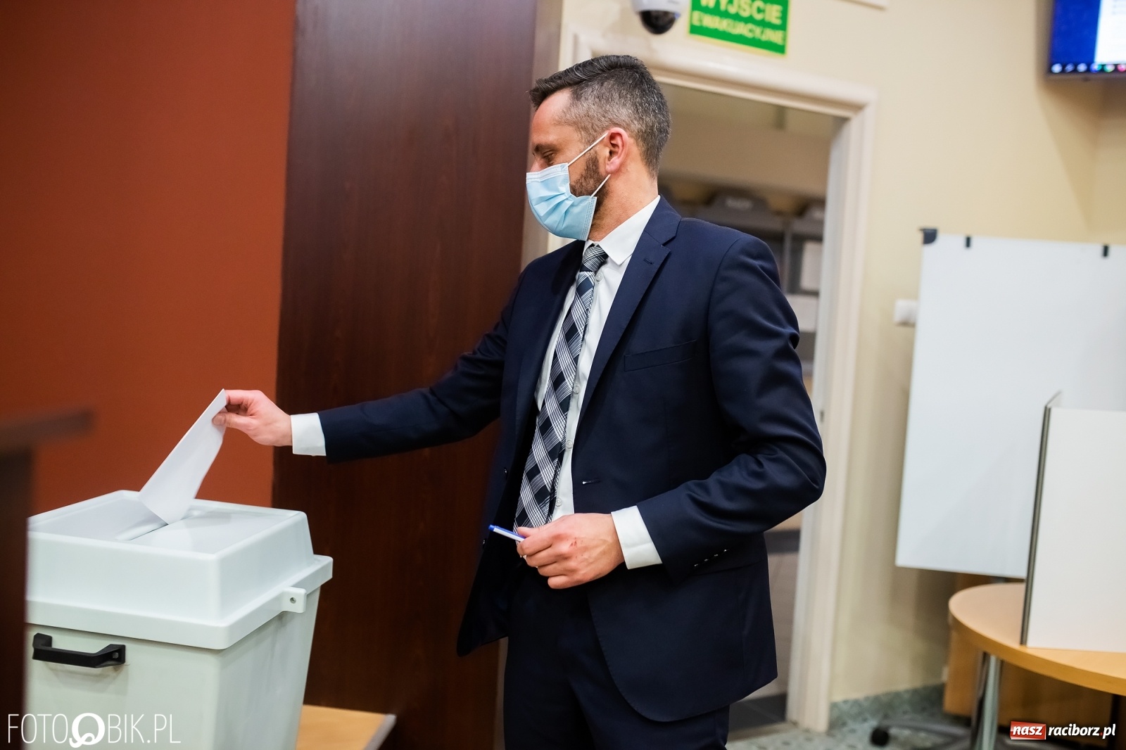 Zdjęcie w galerii na portalu naszraciborz.pl: Opozycja zagląda pod stół i zwiększa szacunkowe dochody Raciborza wiadomości z regionu