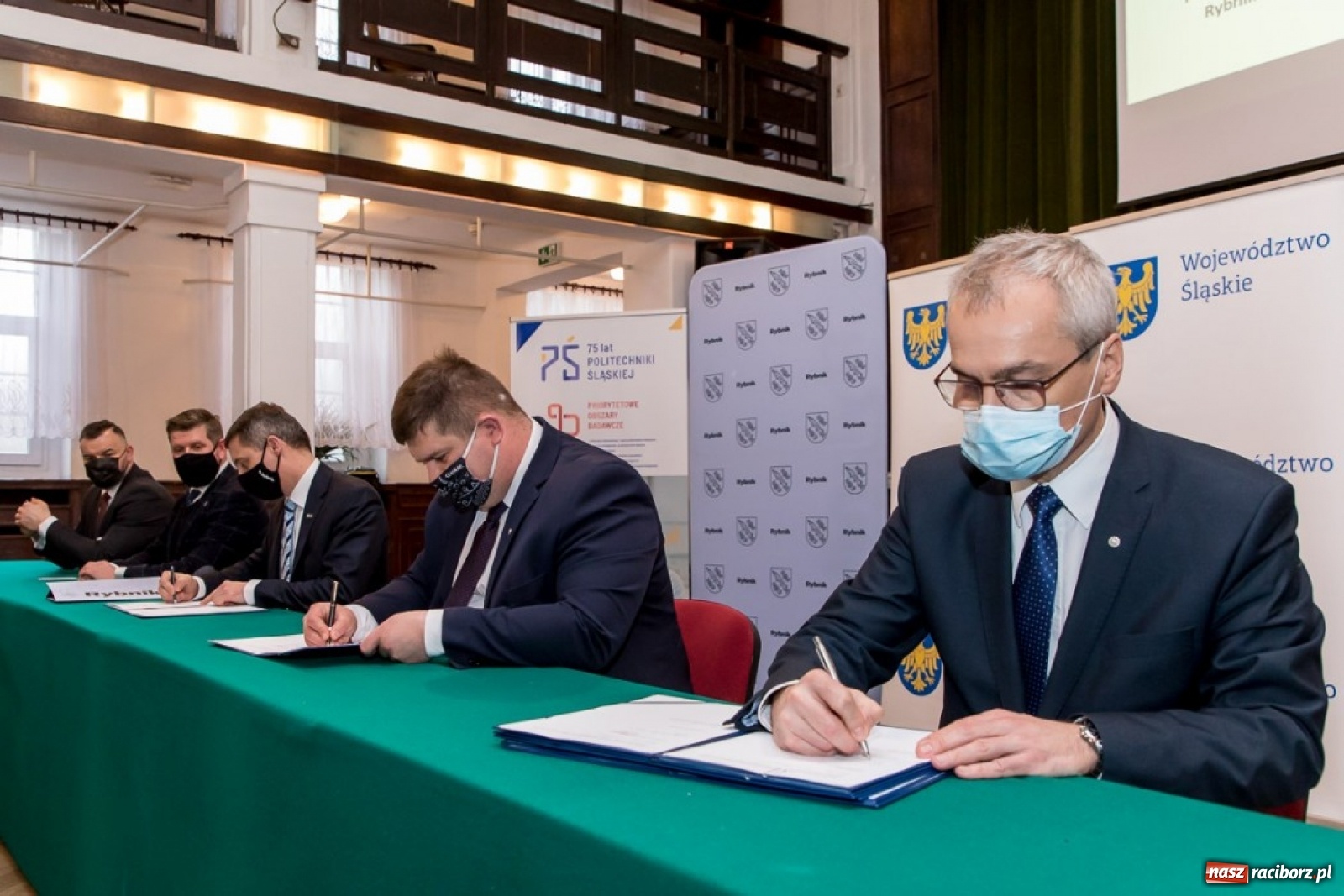 Zdjęcie w galerii na portalu naszraciborz.pl: Śląskie stawia na innowacje. Centrum Projektowe Fraunhofera w Rybniku wiadomości z regionu