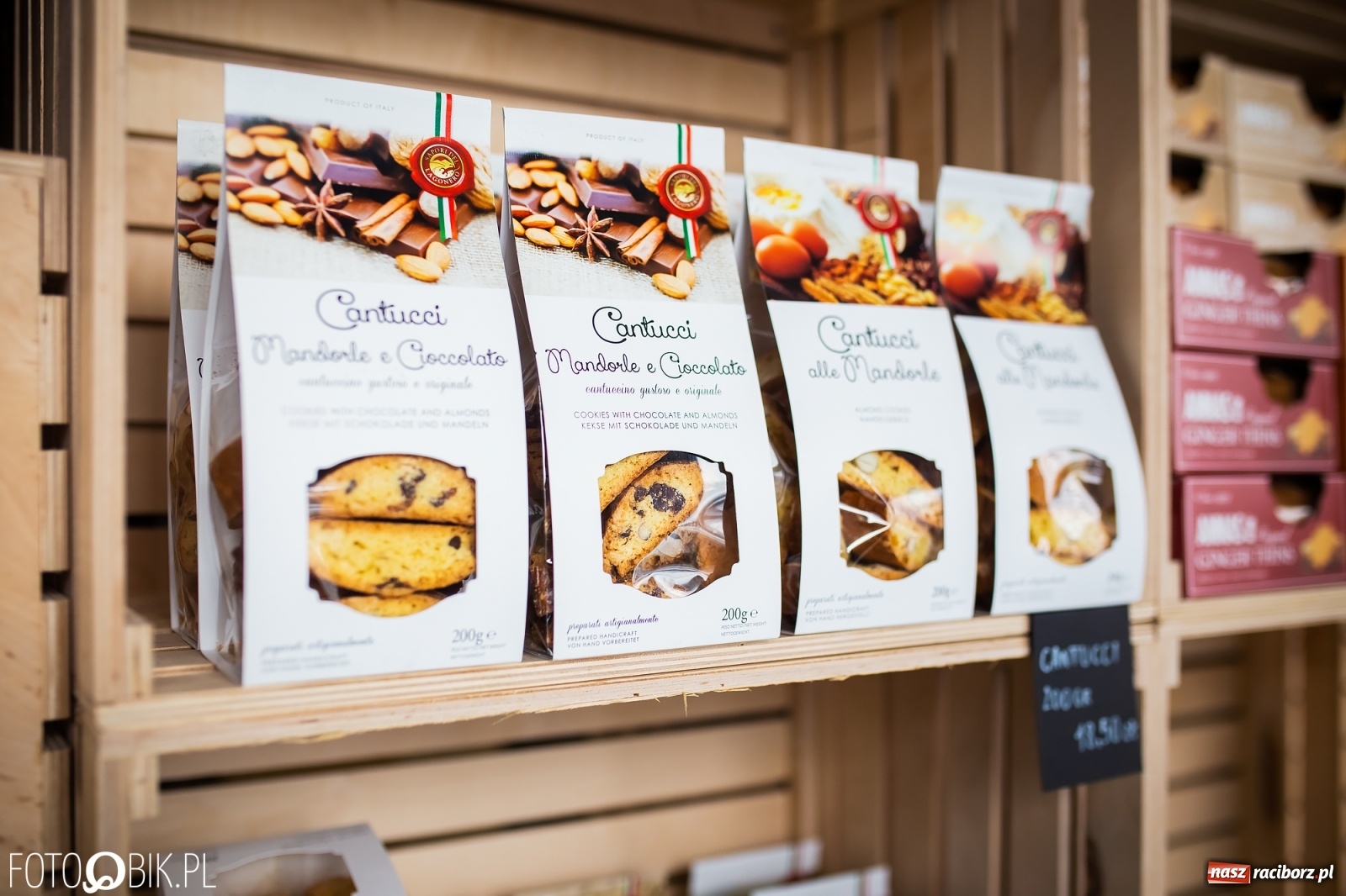 Zdjęcie w galerii na portalu naszraciborz.pl: Nowe włoskie smakołyki na półkach delikatesów Antonio Cadau [FOTO i WIDEO] wiadomości z regionu