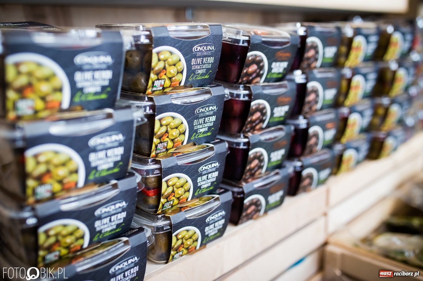 Zdjęcie w galerii na portalu naszraciborz.pl: Nowe włoskie smakołyki na półkach delikatesów Antonio Cadau [FOTO i WIDEO] wiadomości z regionu