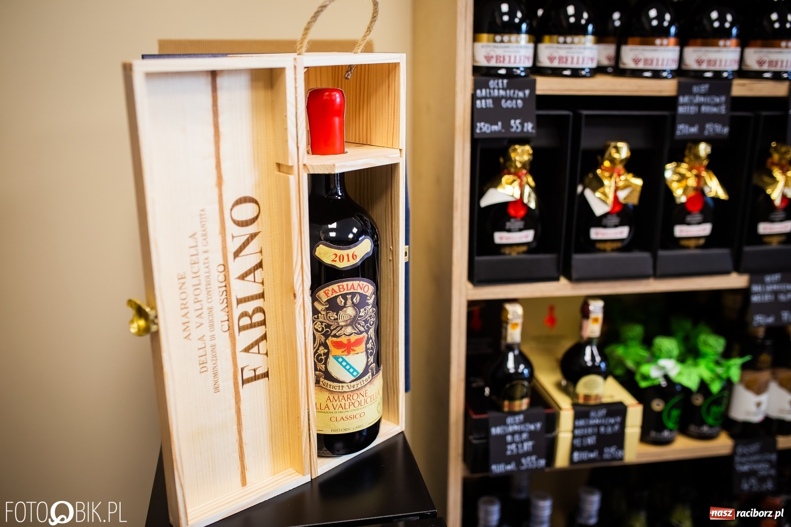 Zdjęcie w galerii na portalu naszraciborz.pl: Nowe włoskie smakołyki na półkach delikatesów Antonio Cadau [FOTO i WIDEO] wiadomości z regionu