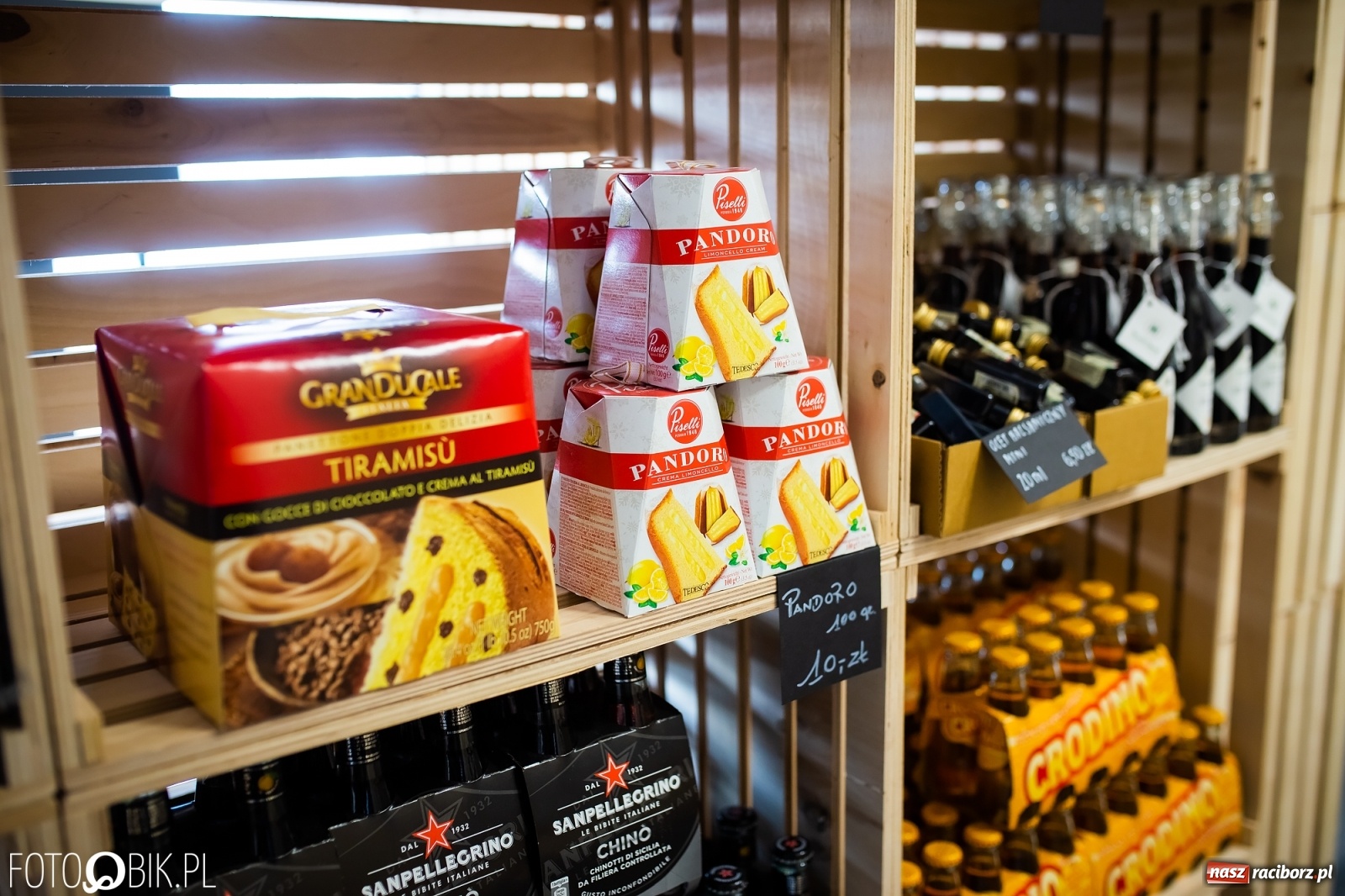 Zdjęcie w galerii na portalu naszraciborz.pl: Nowe włoskie smakołyki na półkach delikatesów Antonio Cadau [FOTO i WIDEO] wiadomości z regionu