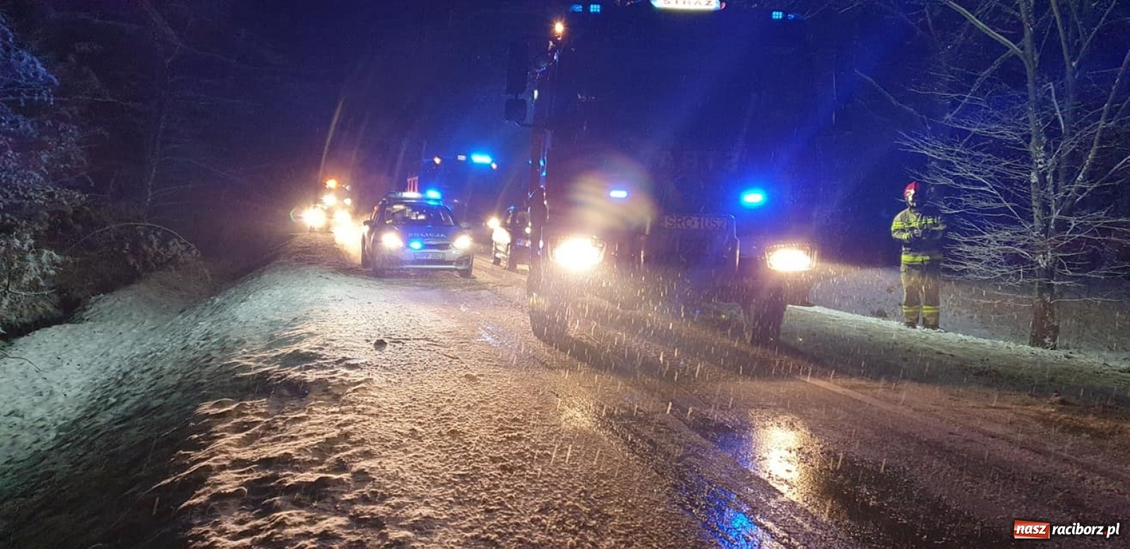 Zdjęcie w galerii na portalu naszraciborz.pl: O krok od tragedii na trasie Kuźnia Raciborska - Rudy wiadomości z regionu