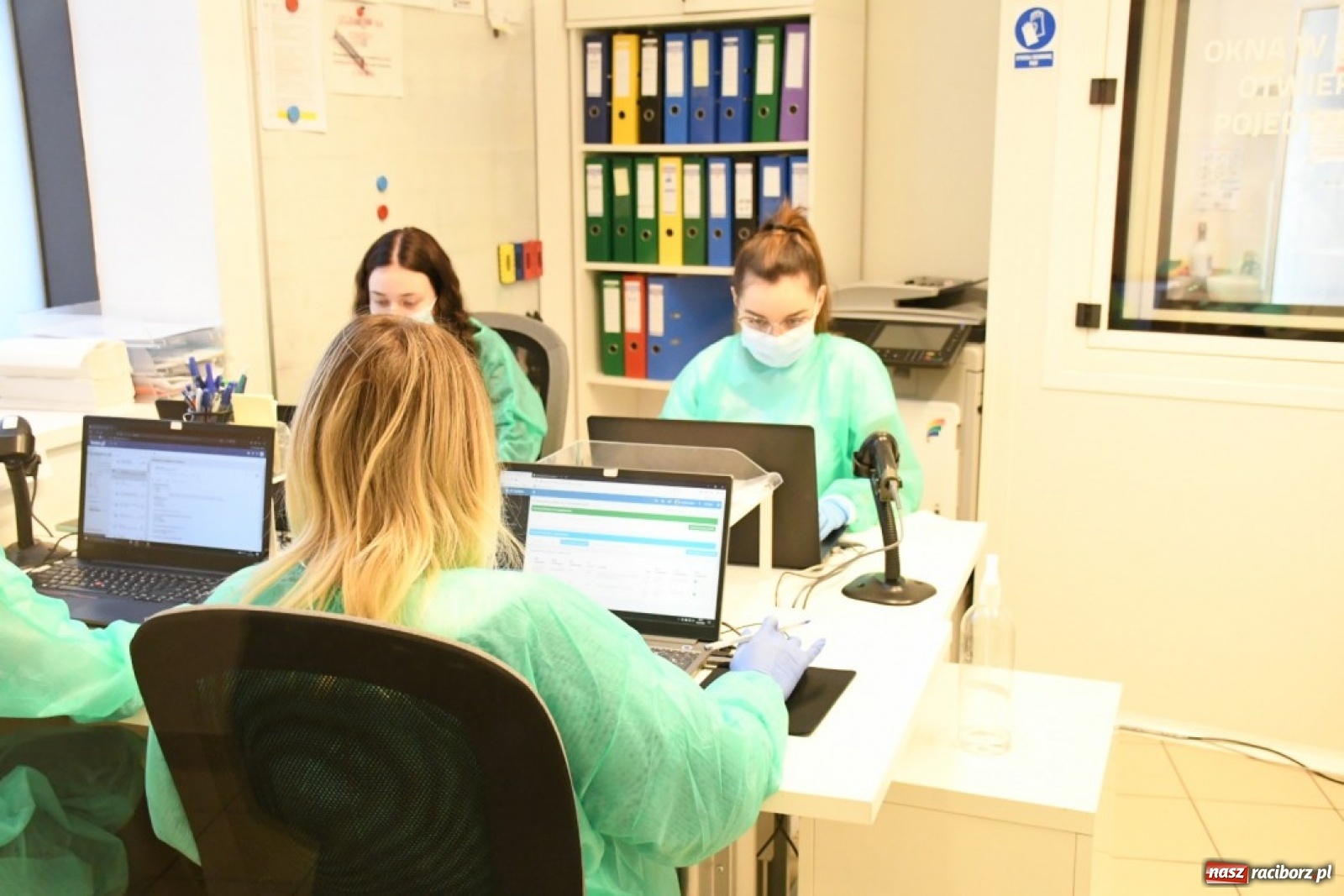 Zdjęcie w galerii na portalu naszraciborz.pl: Naukowcy dokładnie zbadają koronawirusa występującego na Śląsku wiadomości z regionu