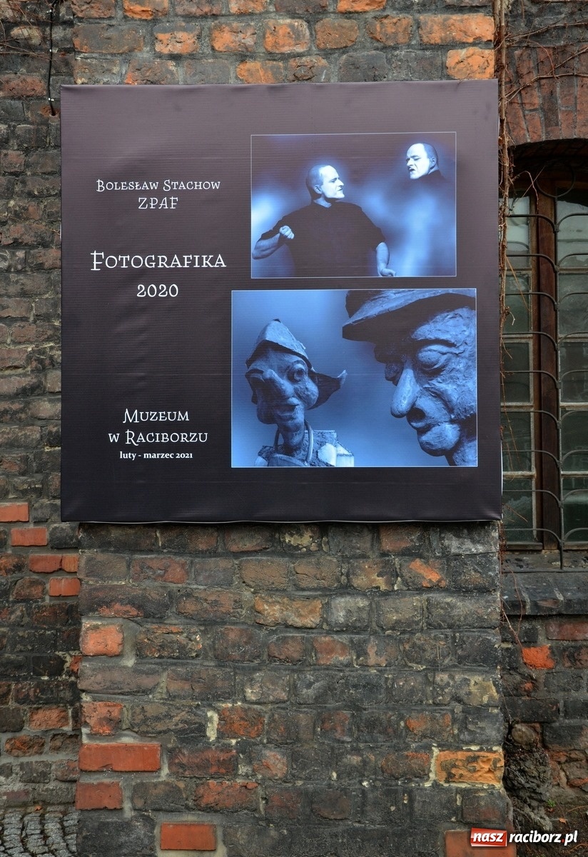Zdjęcie w galerii na portalu naszraciborz.pl: Fotografika 2020. Wystawa czasowa prac Bolesława Stachowa w raciborskim Muzeum wiadomości z regionu
