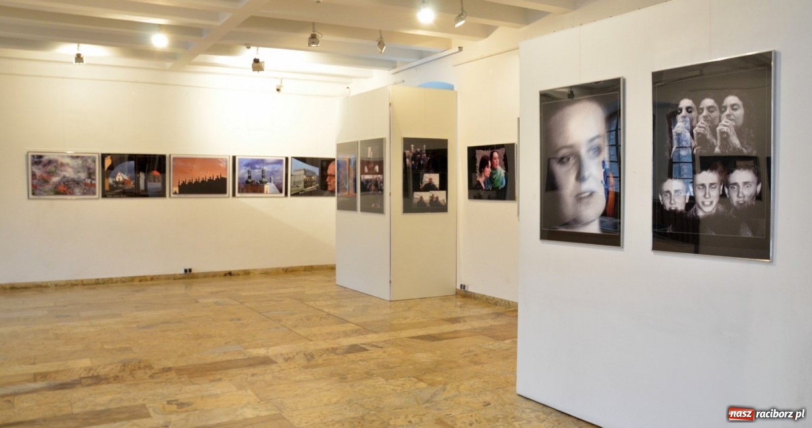 Zdjęcie w galerii na portalu naszraciborz.pl: Fotografika 2020. Wystawa czasowa prac Bolesława Stachowa w raciborskim Muzeum wiadomości z regionu