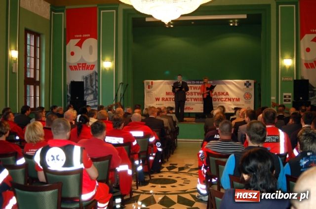 Zdjęcie w galerii na portalu naszraciborz.pl: Rafako dla ratownictwa medycznego wiadomości z regionu