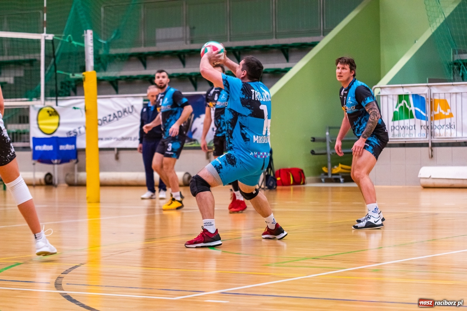 Zdjęcie w galerii na portalu naszraciborz.pl: Siatkówka. Mikołów obdarł Rafako ze złudzeń [FOTO] wiadomości z regionu