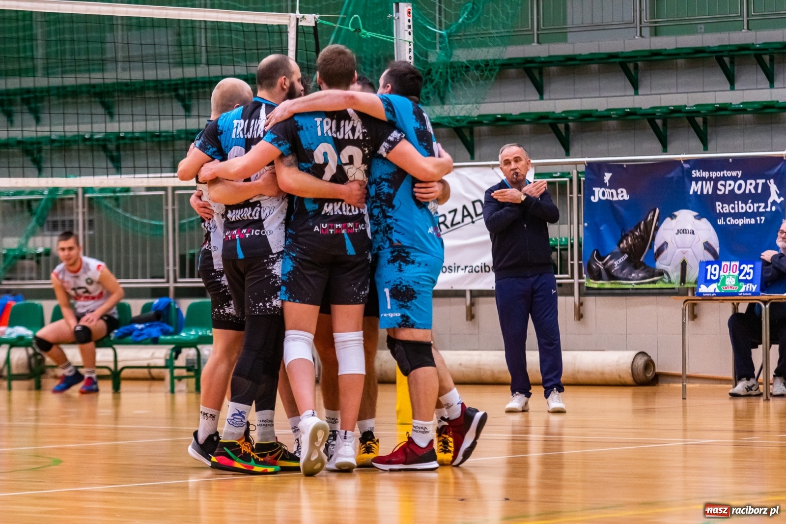 Zdjęcie w galerii na portalu naszraciborz.pl: Siatkówka. Mikołów obdarł Rafako ze złudzeń [FOTO] wiadomości z regionu
