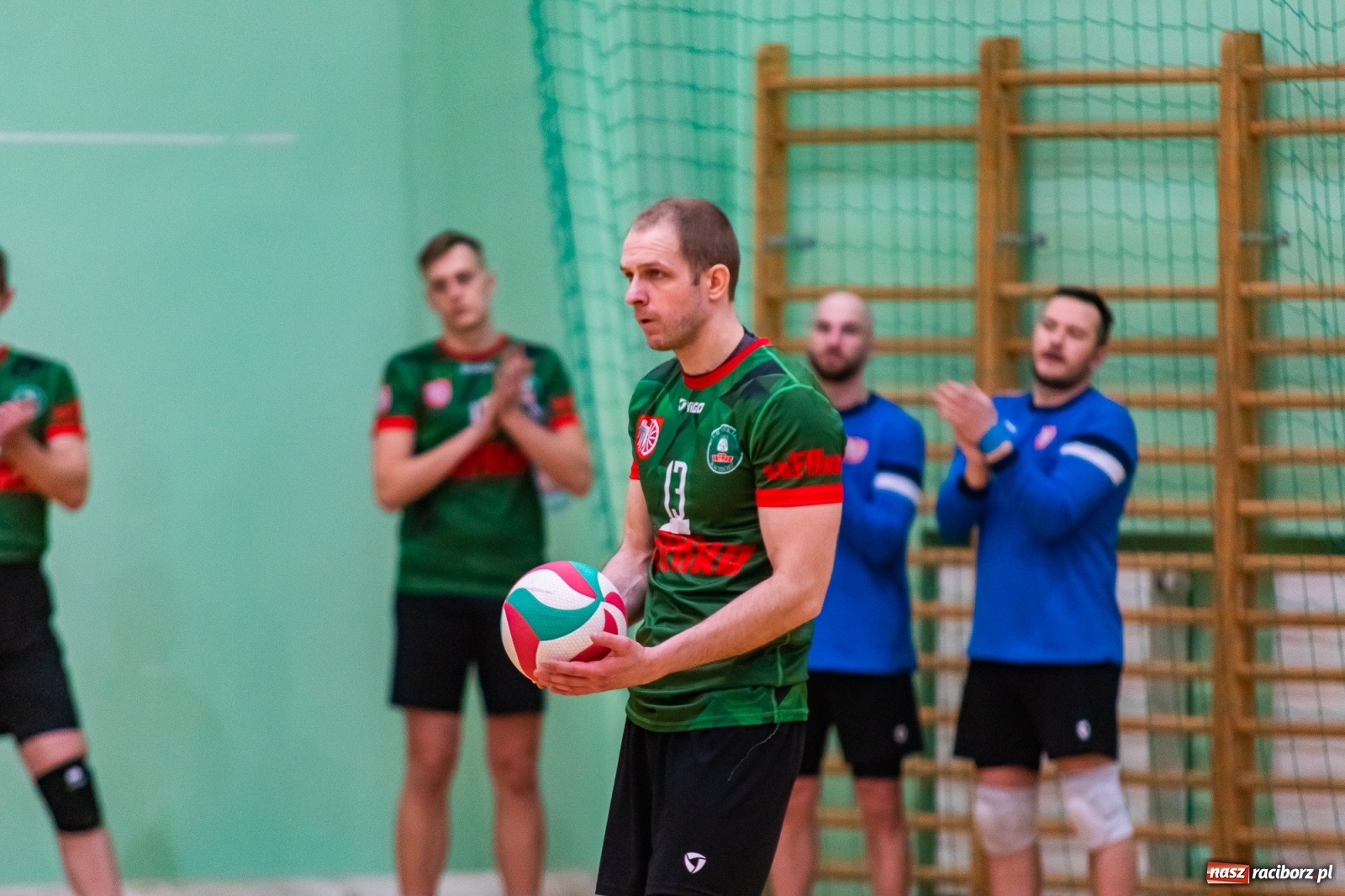 Zdjęcie w galerii na portalu naszraciborz.pl: Siatkówka. Mikołów obdarł Rafako ze złudzeń [FOTO] wiadomości z regionu