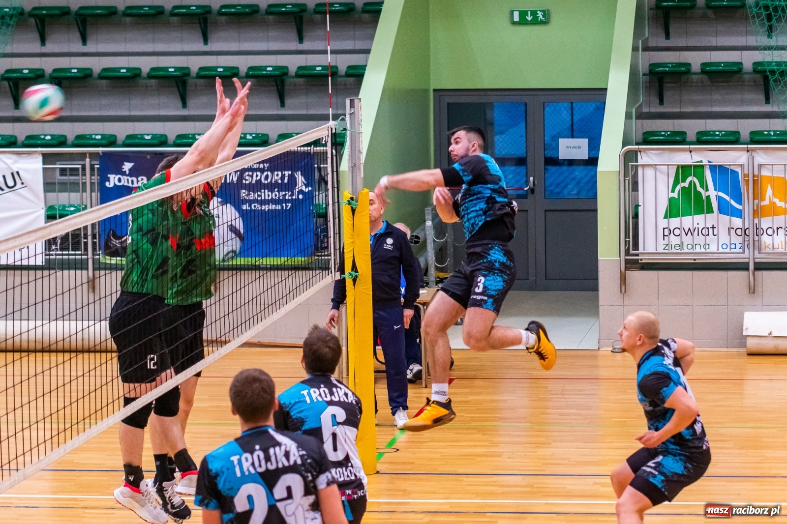 Zdjęcie w galerii na portalu naszraciborz.pl: Siatkówka. Mikołów obdarł Rafako ze złudzeń [FOTO] wiadomości z regionu