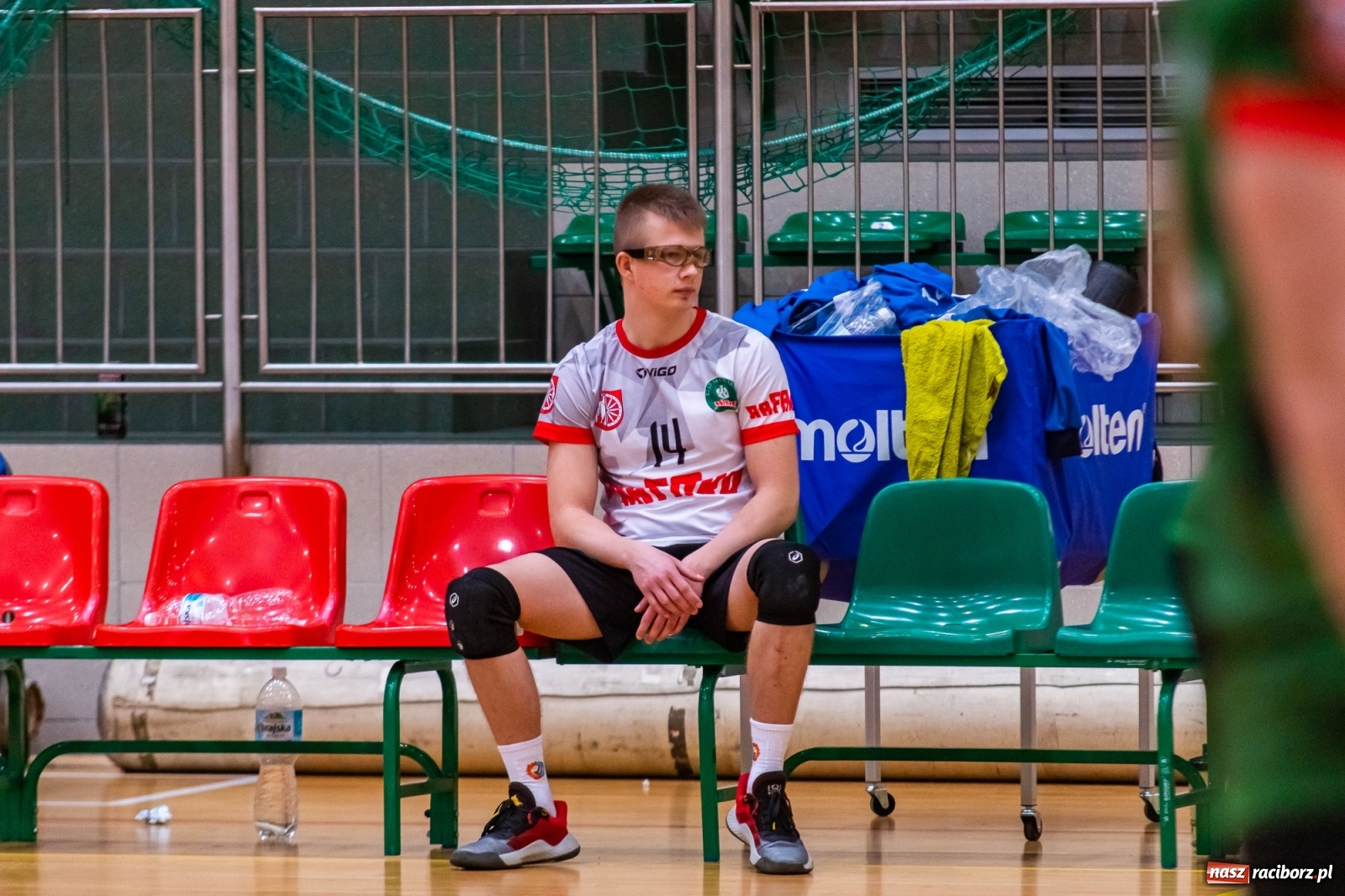 Zdjęcie w galerii na portalu naszraciborz.pl: Siatkówka. Mikołów obdarł Rafako ze złudzeń [FOTO] wiadomości z regionu