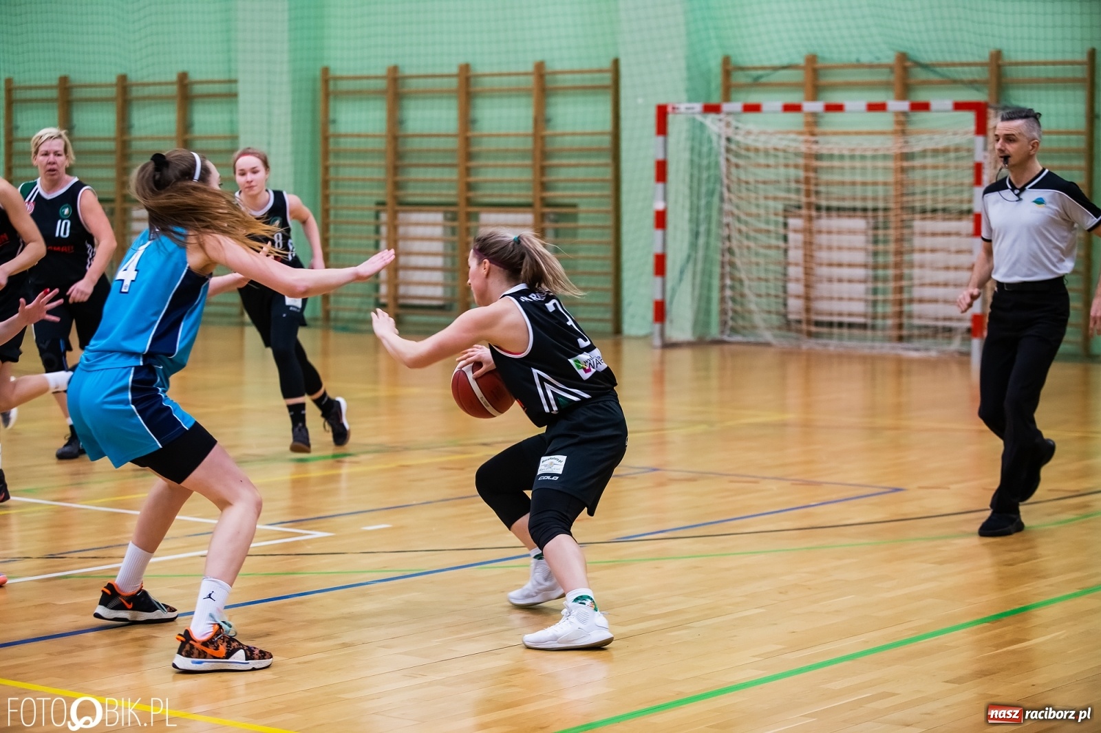 Zdjęcie w galerii na portalu naszraciborz.pl: Koszykówka. Weekend RKK AZS ze zmiennym szczęściem [FOTO] wiadomości z regionu