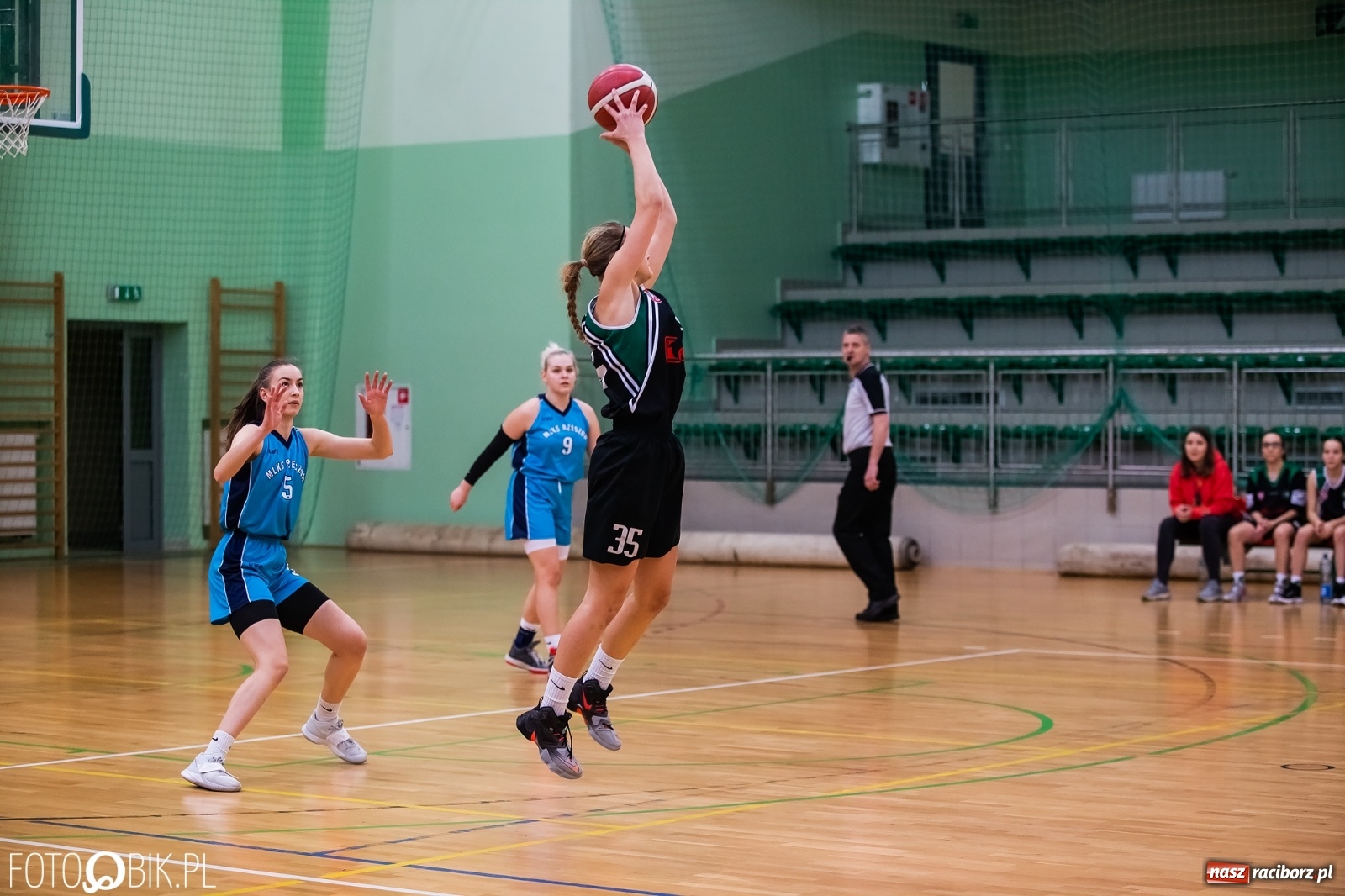 Zdjęcie w galerii na portalu naszraciborz.pl: Koszykówka. Weekend RKK AZS ze zmiennym szczęściem [FOTO] wiadomości z regionu