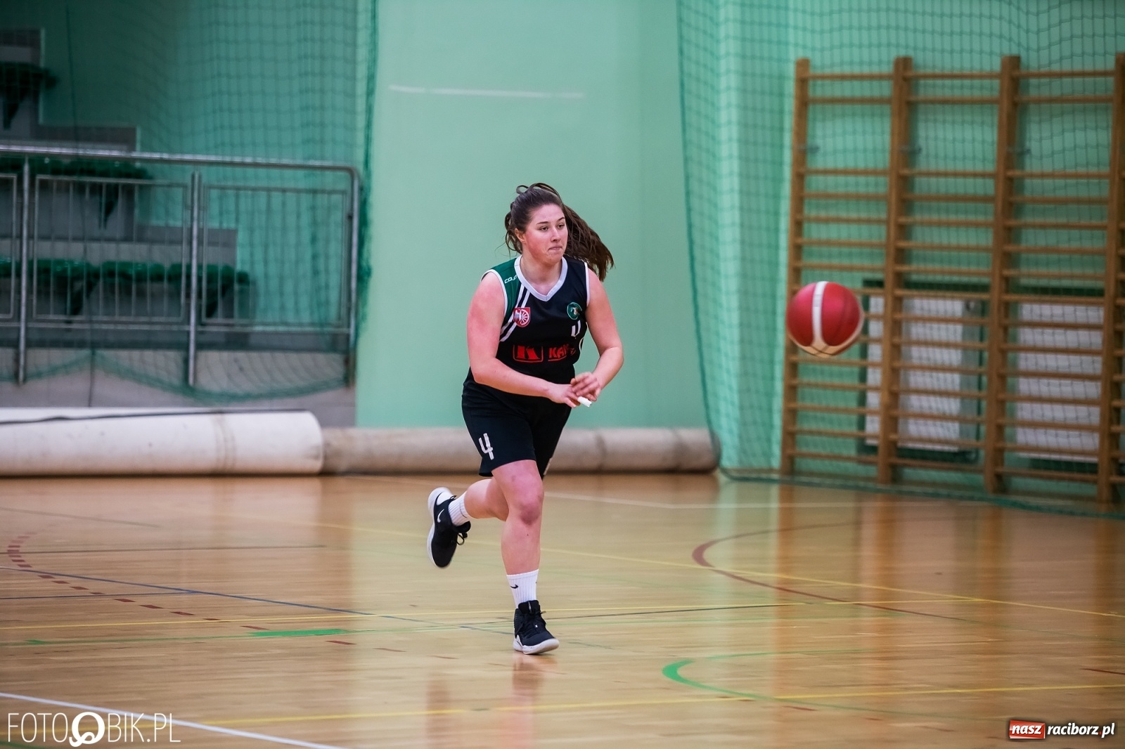 Zdjęcie w galerii na portalu naszraciborz.pl: Koszykówka. Weekend RKK AZS ze zmiennym szczęściem [FOTO] wiadomości z regionu