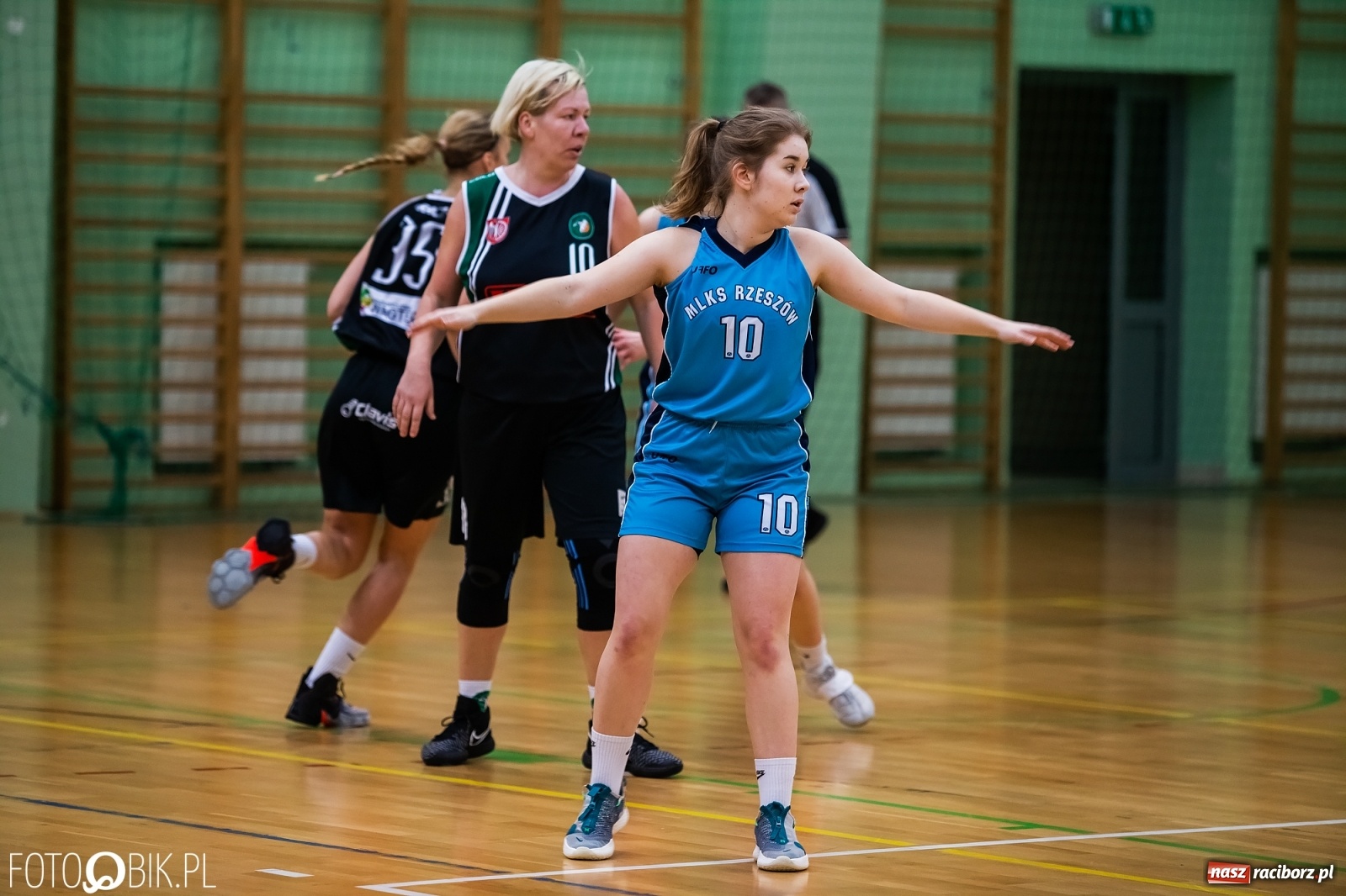 Zdjęcie w galerii na portalu naszraciborz.pl: Koszykówka. Weekend RKK AZS ze zmiennym szczęściem [FOTO] wiadomości z regionu