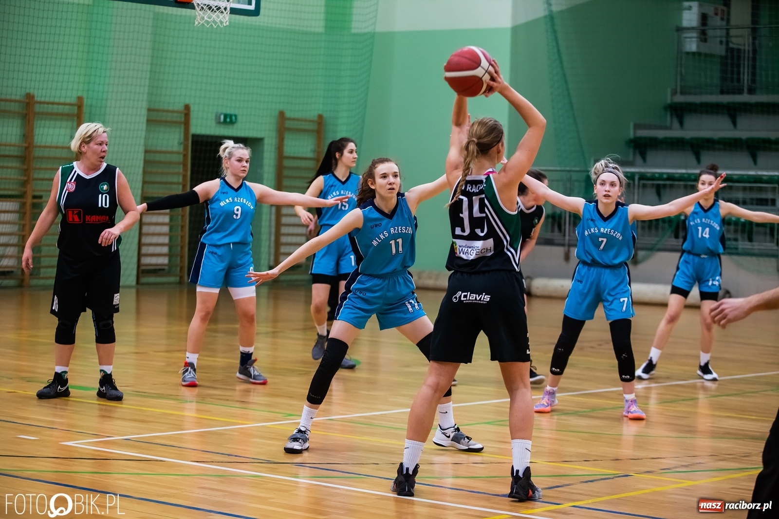 Zdjęcie w galerii na portalu naszraciborz.pl: Koszykówka. Weekend RKK AZS ze zmiennym szczęściem [FOTO] wiadomości z regionu