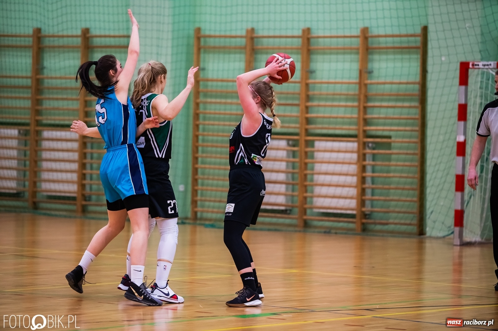 Zdjęcie w galerii na portalu naszraciborz.pl: Koszykówka. Weekend RKK AZS ze zmiennym szczęściem [FOTO] wiadomości z regionu
