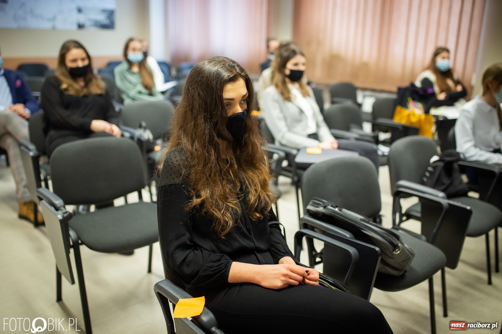 Zdjęcie w galerii na portalu naszraciborz.pl: Tak studenci raciborskiej PWSZ widzą w przyszłości wodzisławski rynek wiadomości z regionu