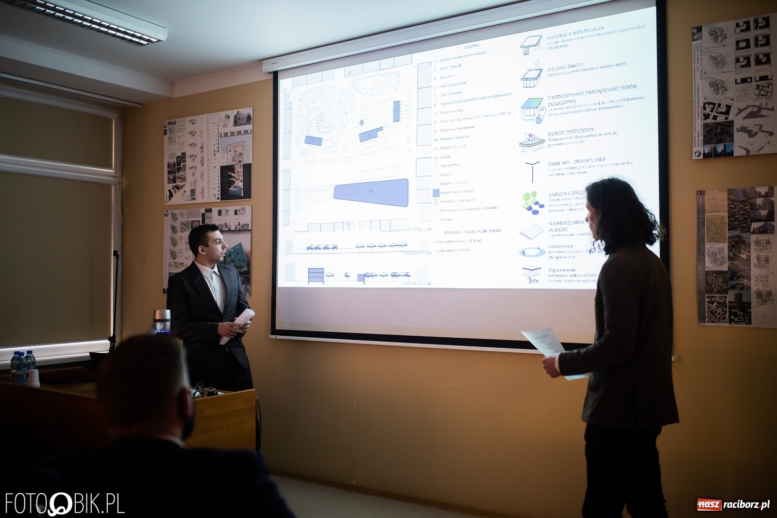 Zdjęcie w galerii na portalu naszraciborz.pl: Tak studenci raciborskiej PWSZ widzą w przyszłości wodzisławski rynek wiadomości z regionu