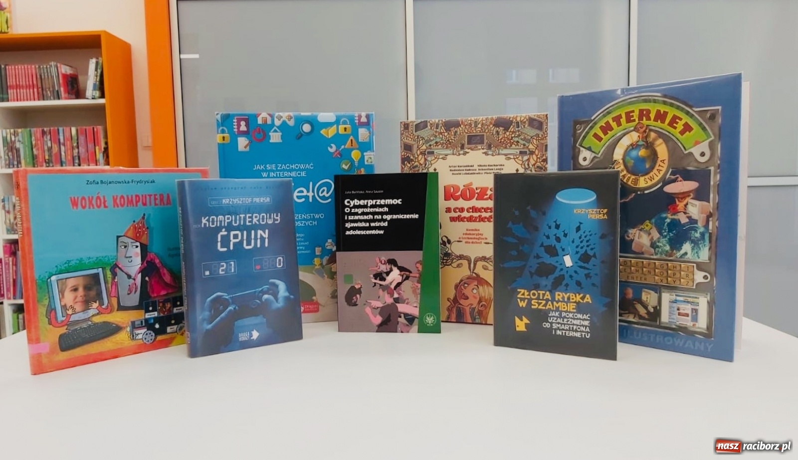 Zdjęcie w galerii na portalu naszraciborz.pl: Dziś Dzień Bezpiecznego Internetu w raciborskiej książnicy wiadomości z regionu
