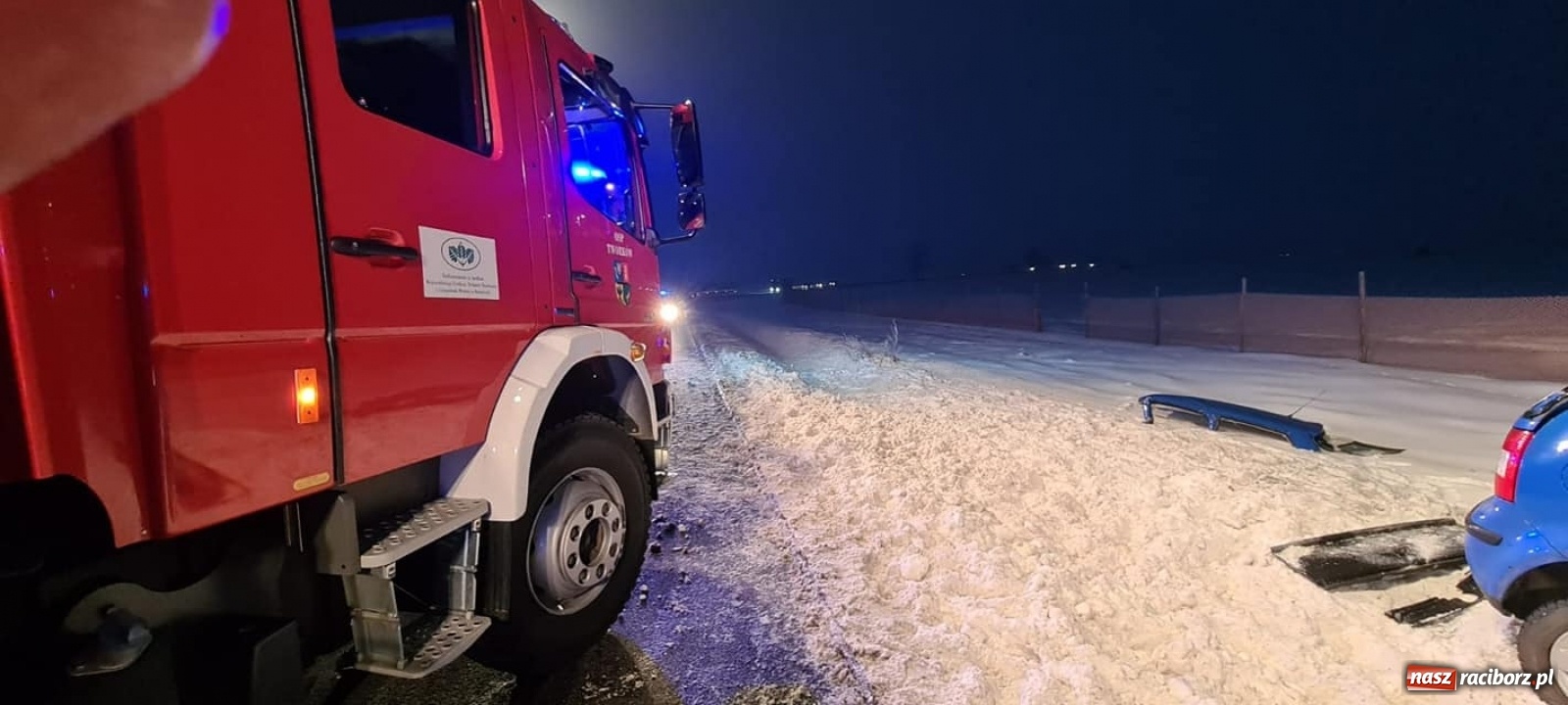 Zdjęcie w galerii na portalu naszraciborz.pl: Zderzenie na trasie Tworków-Krzyżanowice. Ranne dwie kobiety wiadomości z regionu