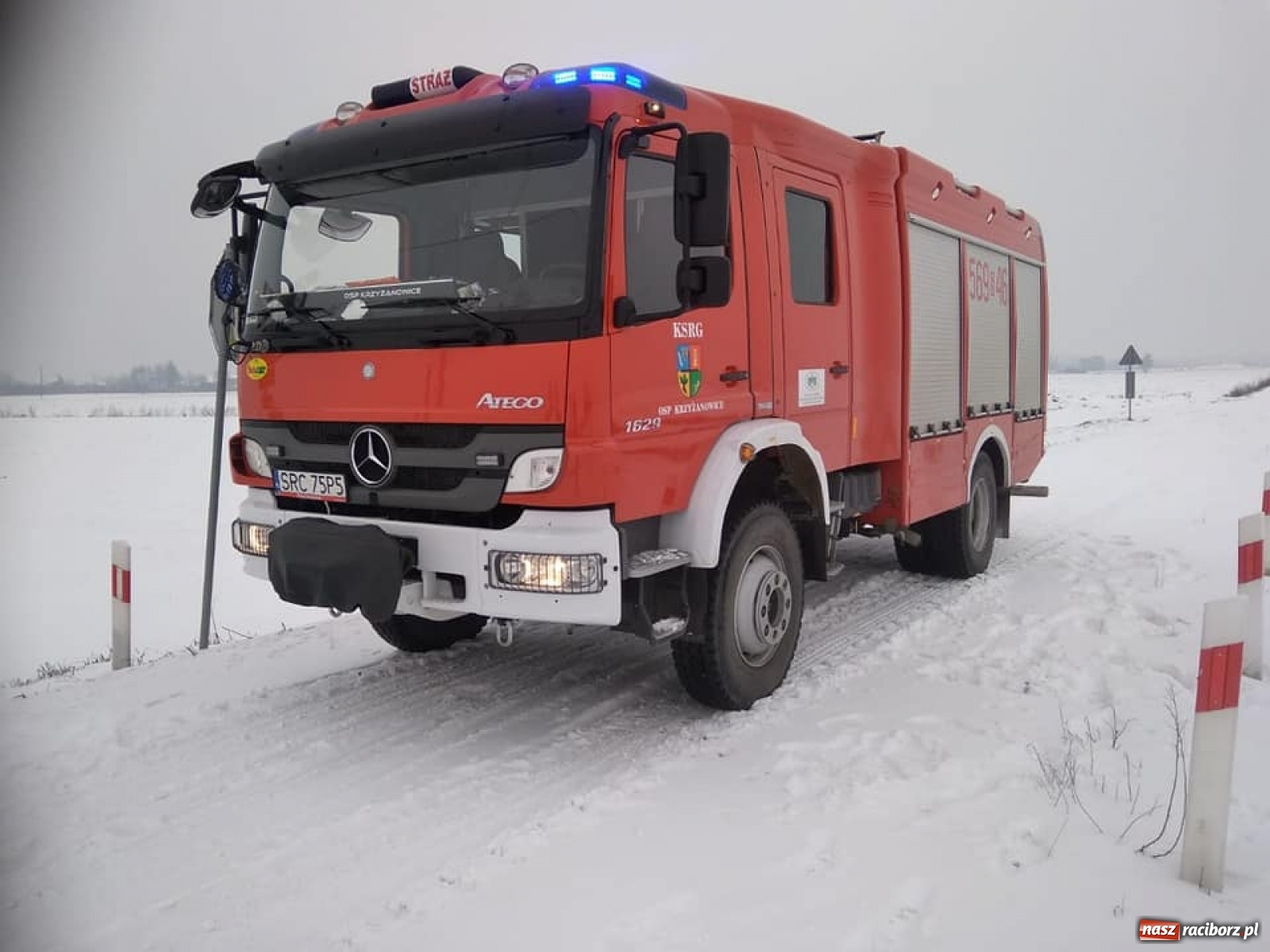 Zdjęcie w galerii na portalu naszraciborz.pl: Akcja na trasie kolejowej Chałupki-Racibórz. Maszynista wezwał strażaków wiadomości z regionu