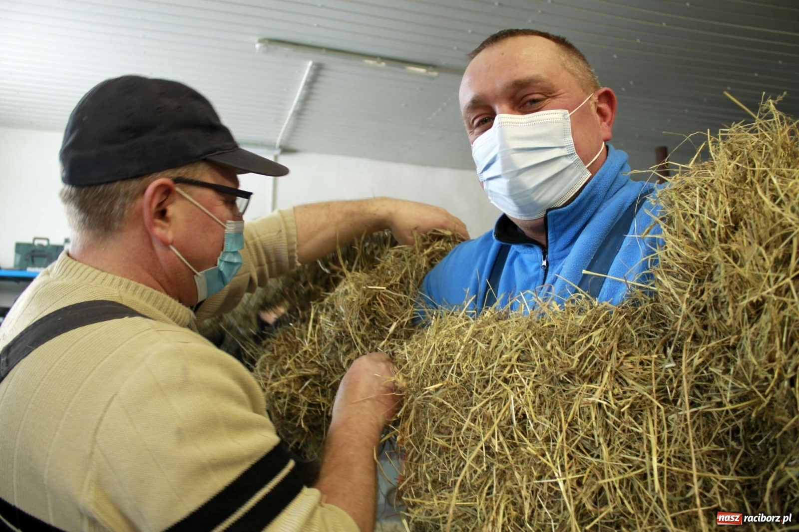 Zdjęcie w galerii na portalu naszraciborz.pl: Samborowice nie odpuściły. Dziś odbył się Tanzbär [FOTO i WIDEO] wiadomości z regionu